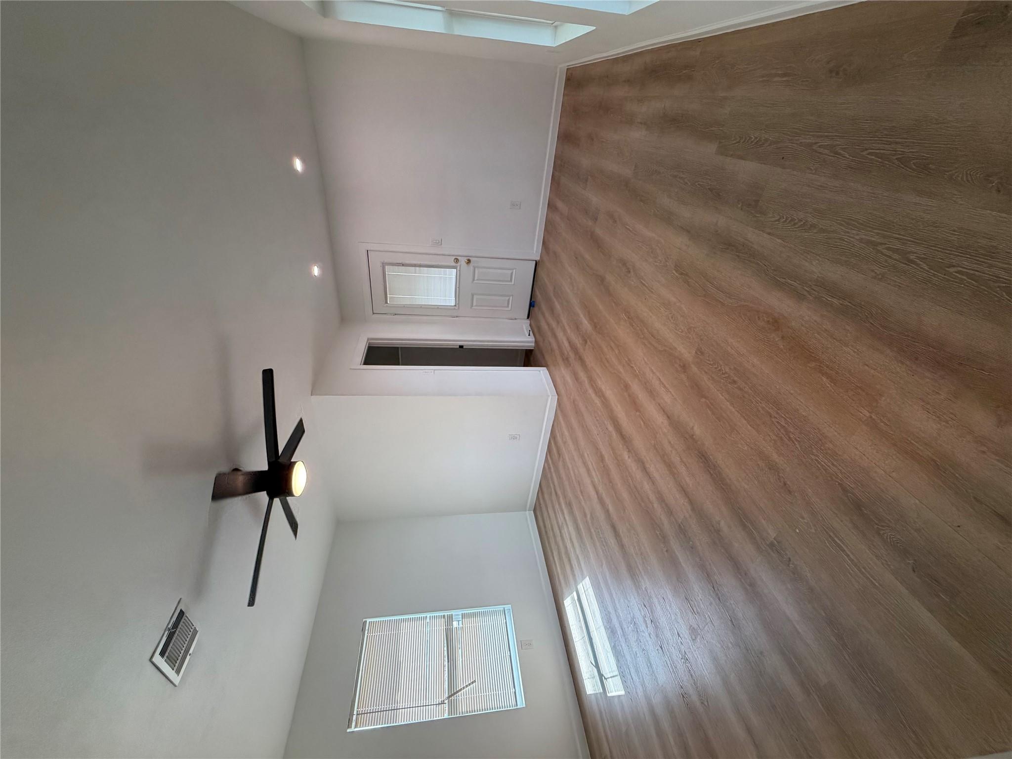 1209 Pine St Property Photo 10