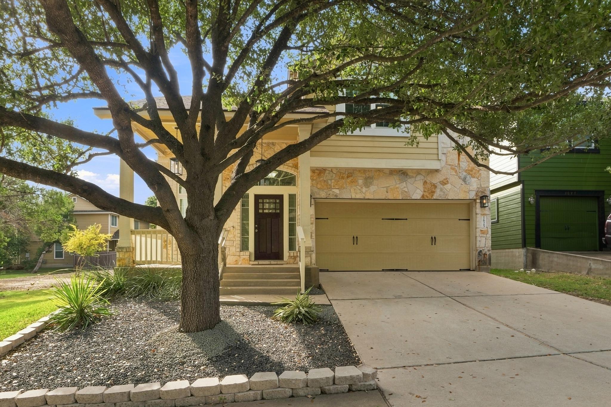 1625 Rockland Dr Property Photo 1