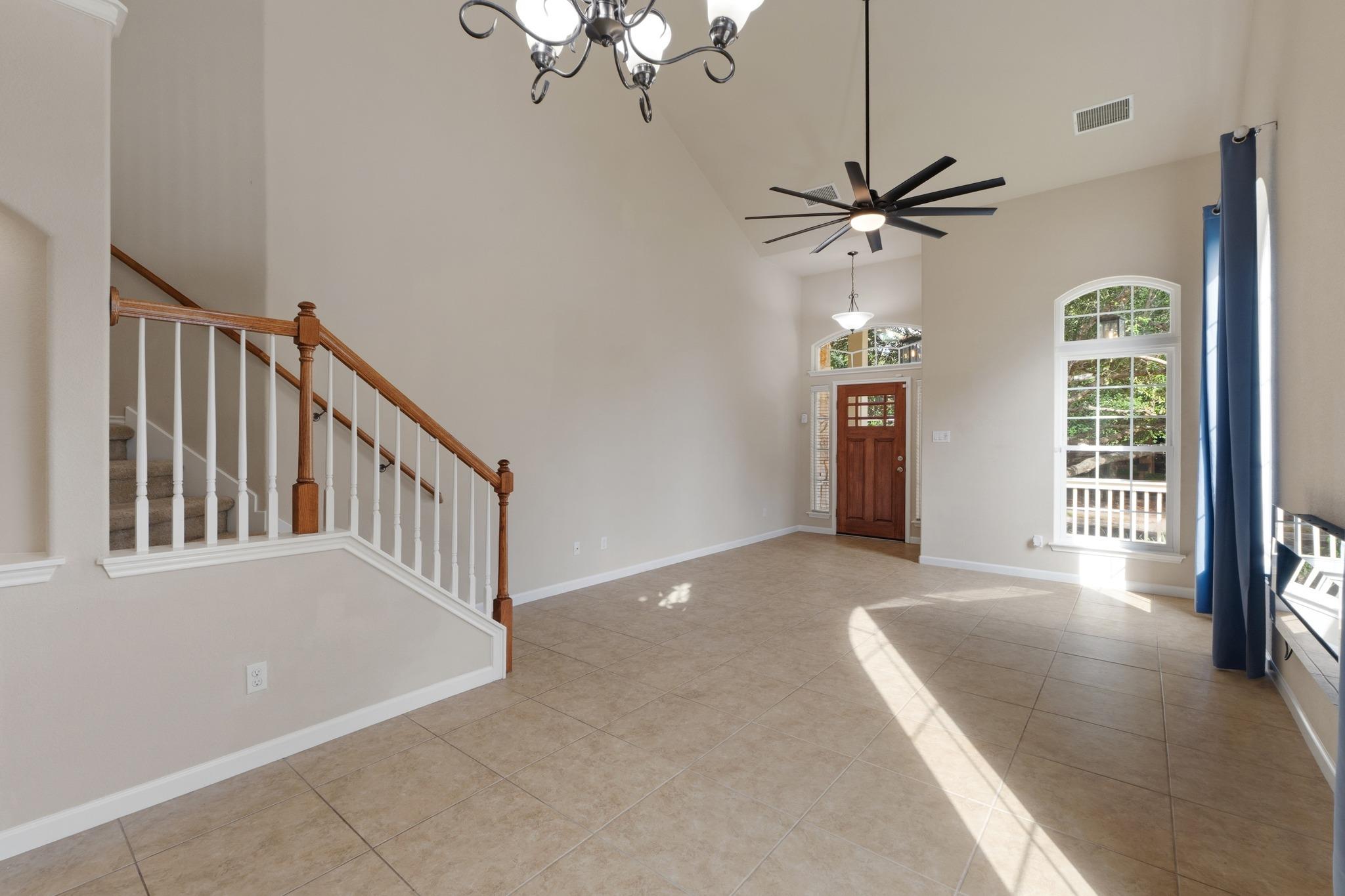 1625 Rockland Dr Property Photo 7