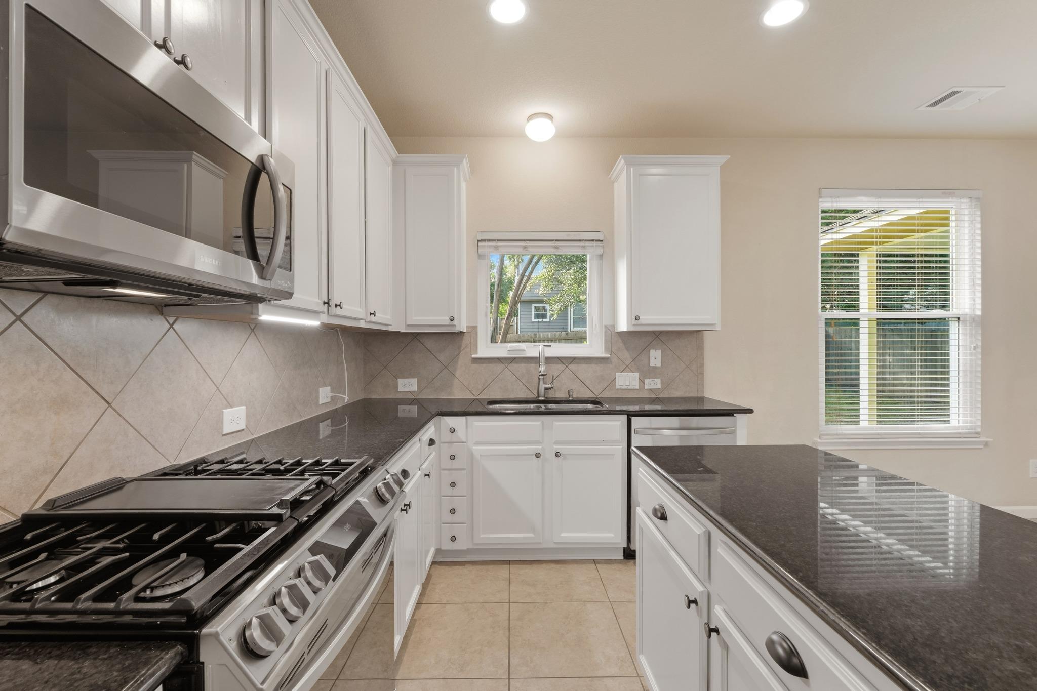 1625 Rockland Dr Property Photo 18