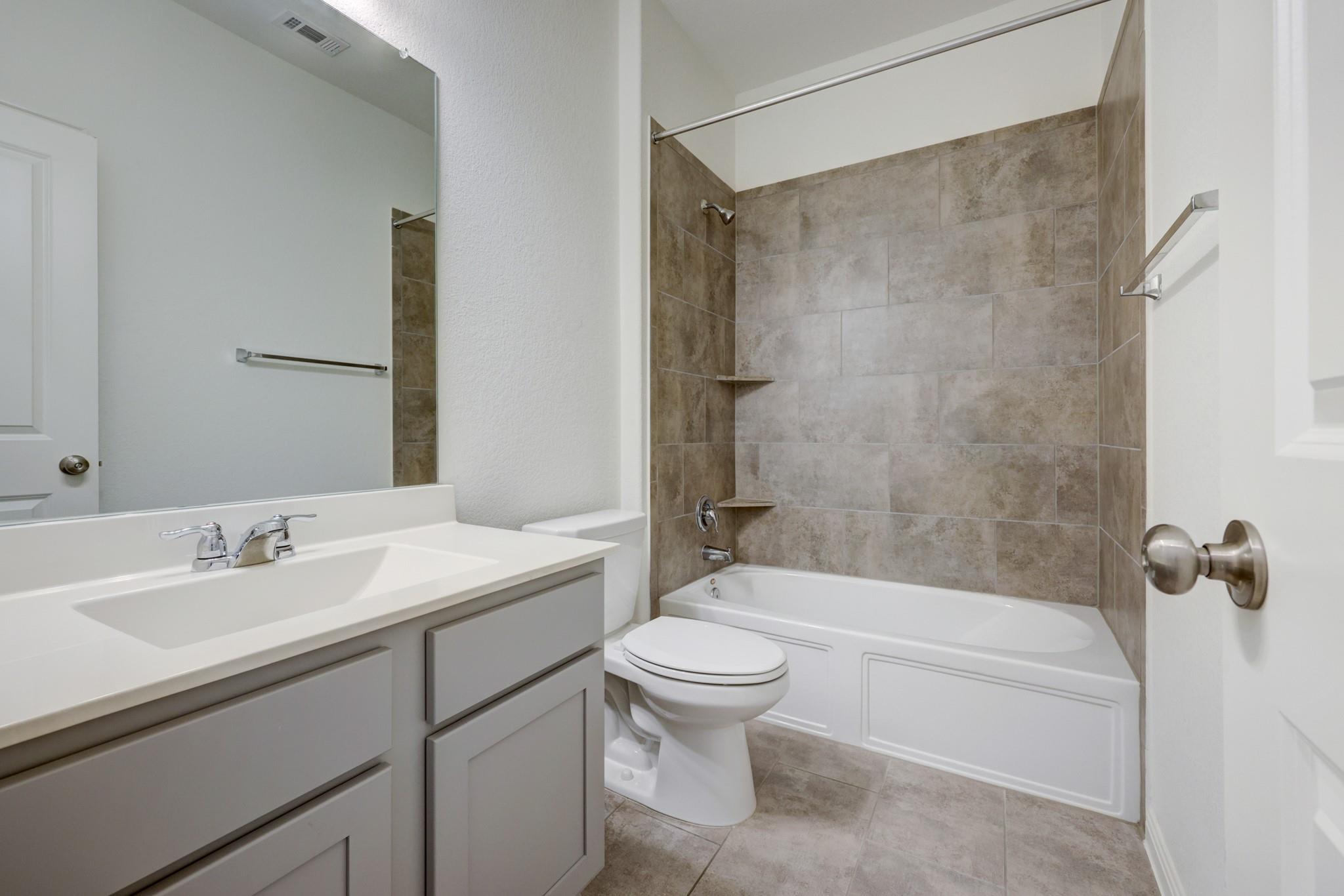233 Abruzzi St Property Photo 11