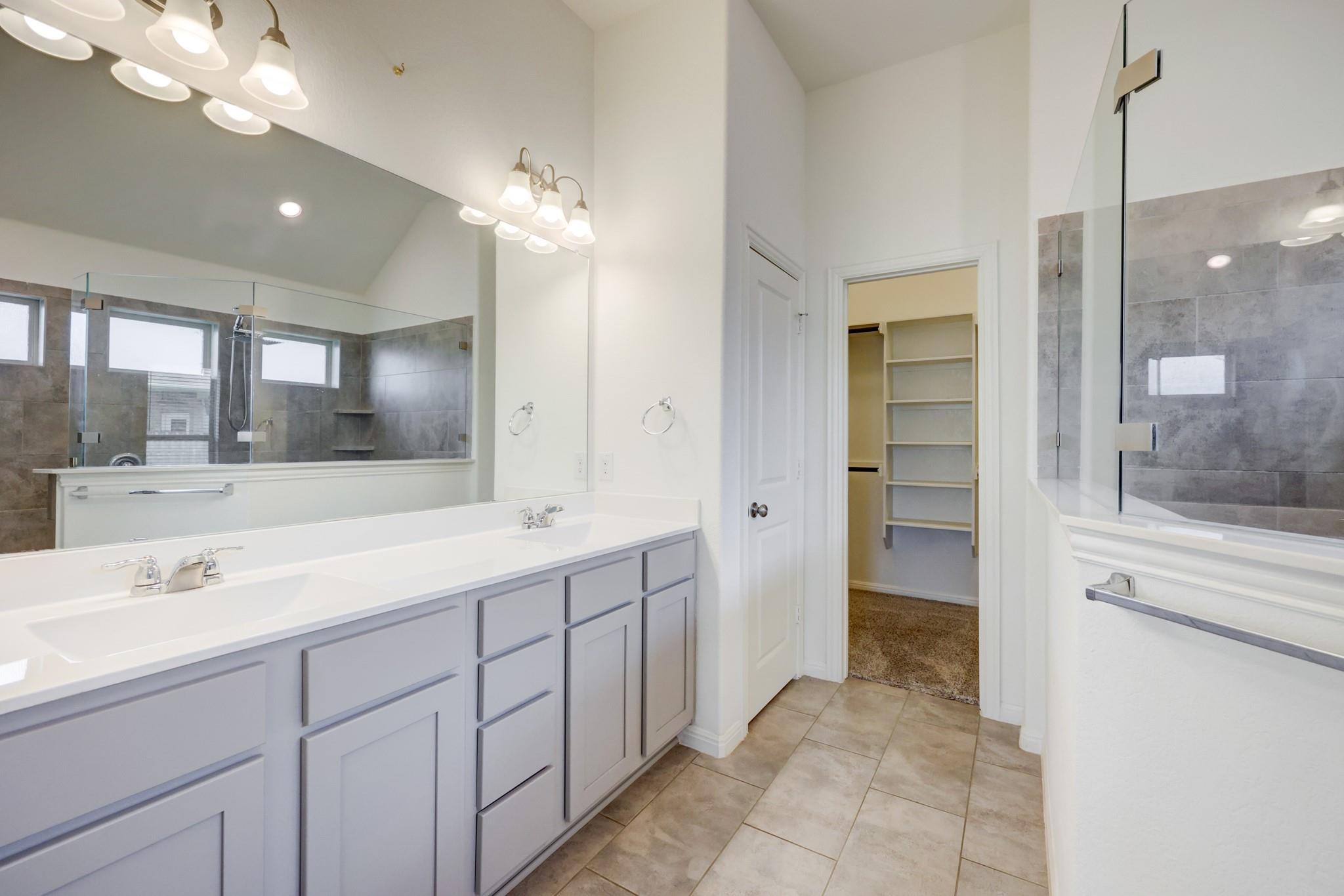 233 Abruzzi St Property Photo 14