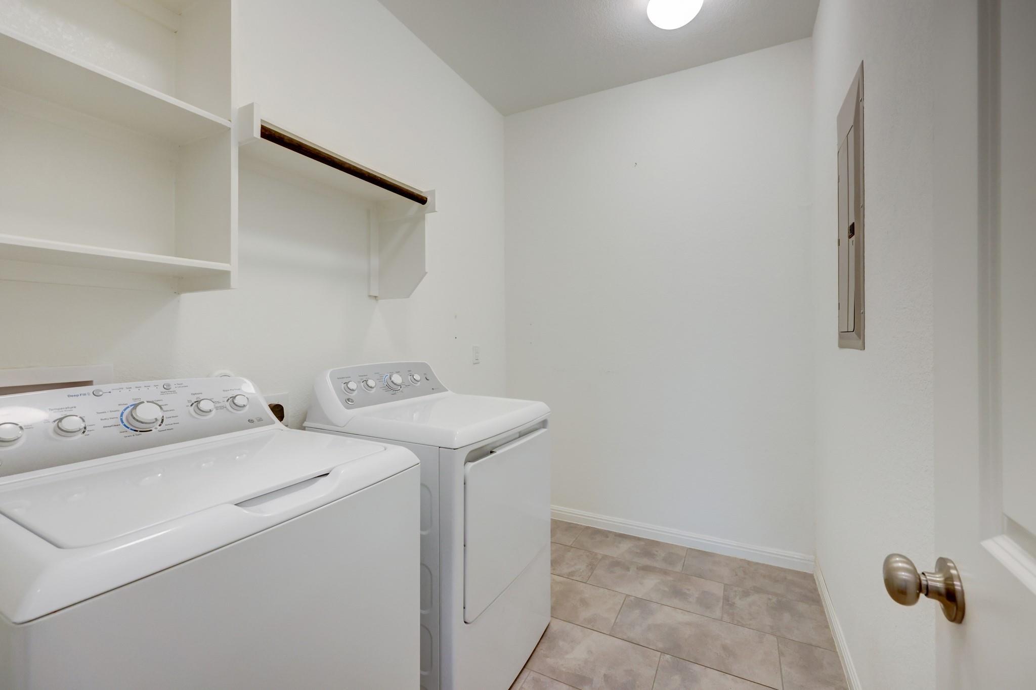 233 Abruzzi St Property Photo 15