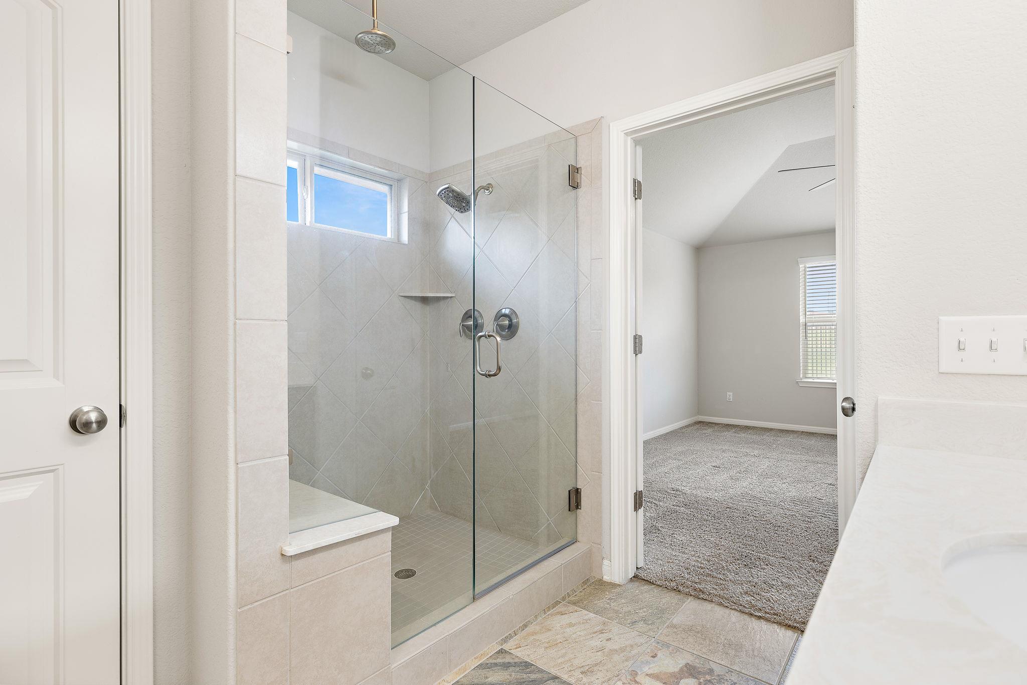 1512 Daylily Loop Property Photo 19