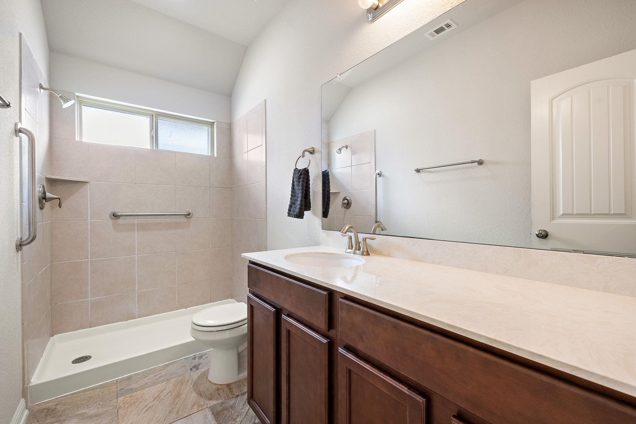 1512 Daylily Loop Property Photo 20