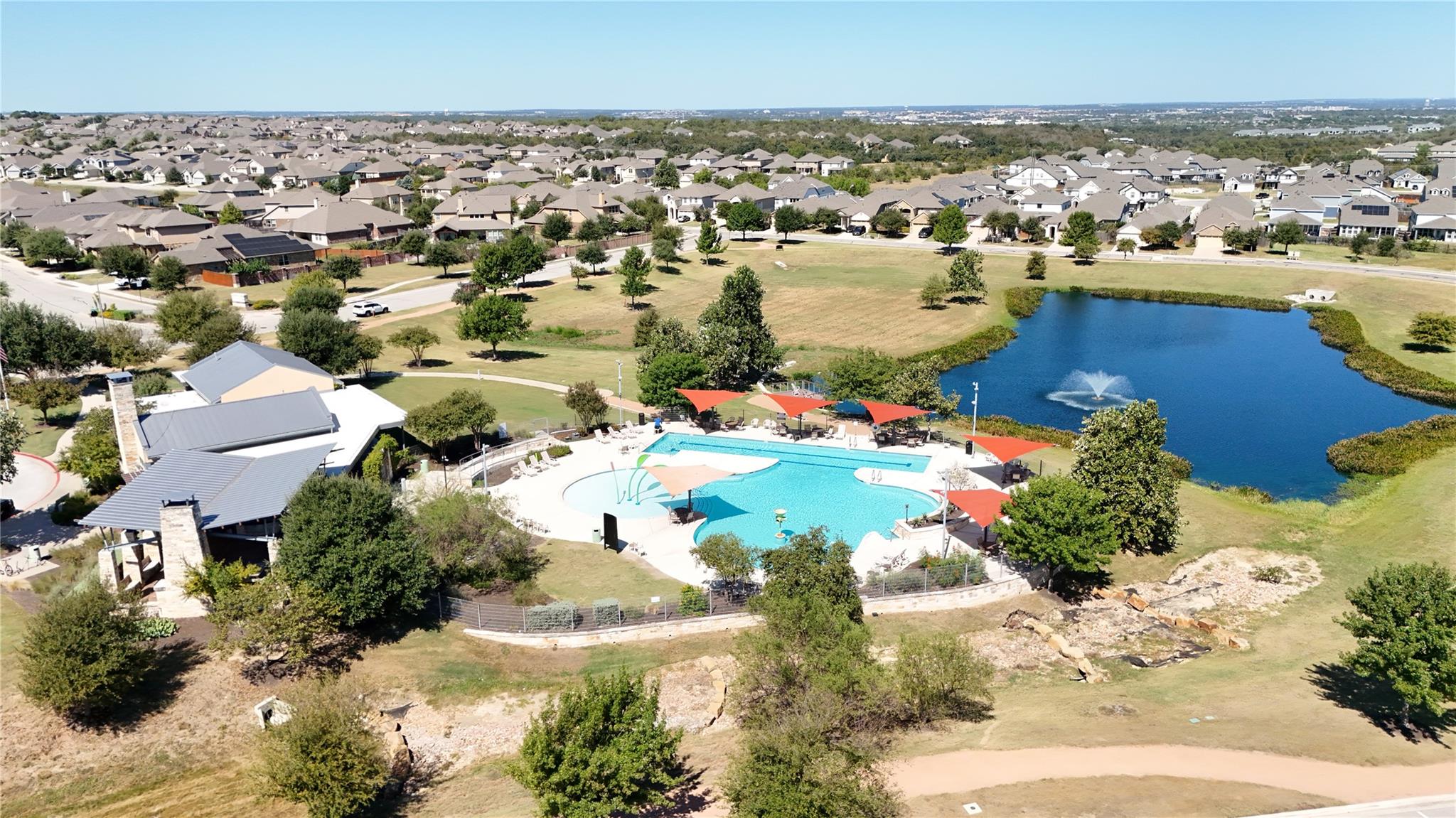 1512 Daylily Loop Property Photo 34