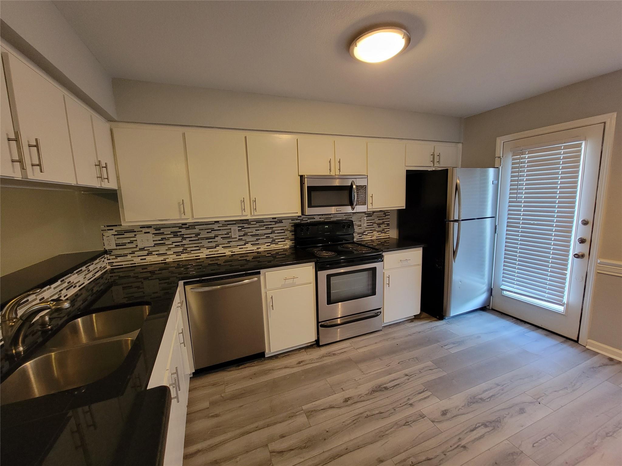 2903 Catalina #b Dr #b Property Photo 6