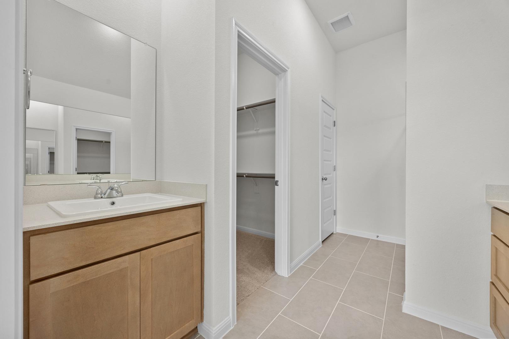 211 Hornet St Property Photo 14