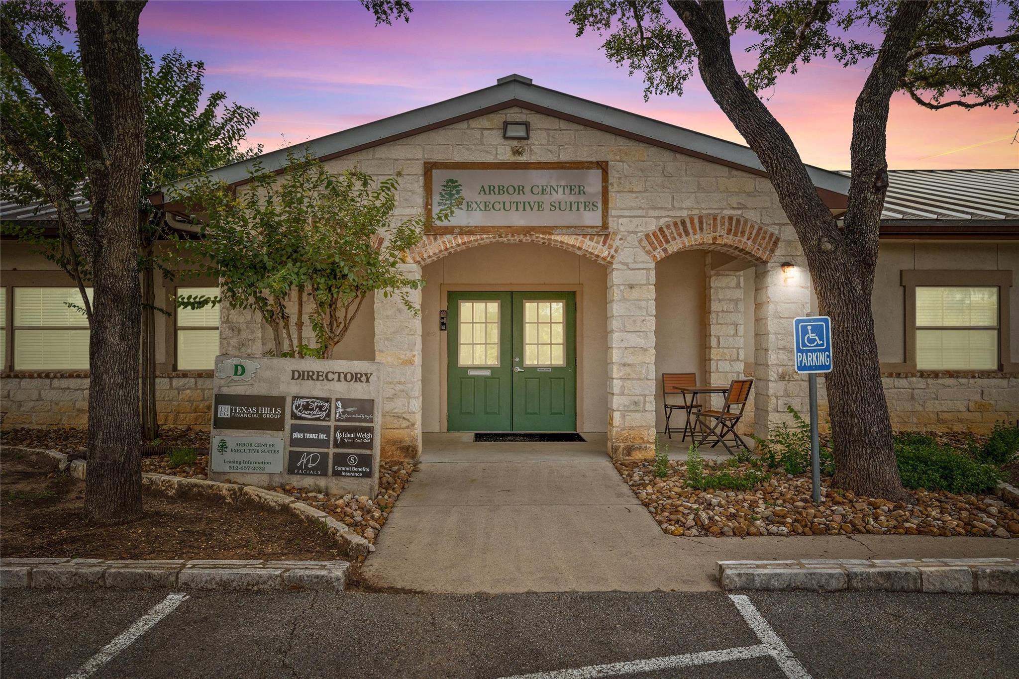 800 W Highway 290 None #d Property Photo 3