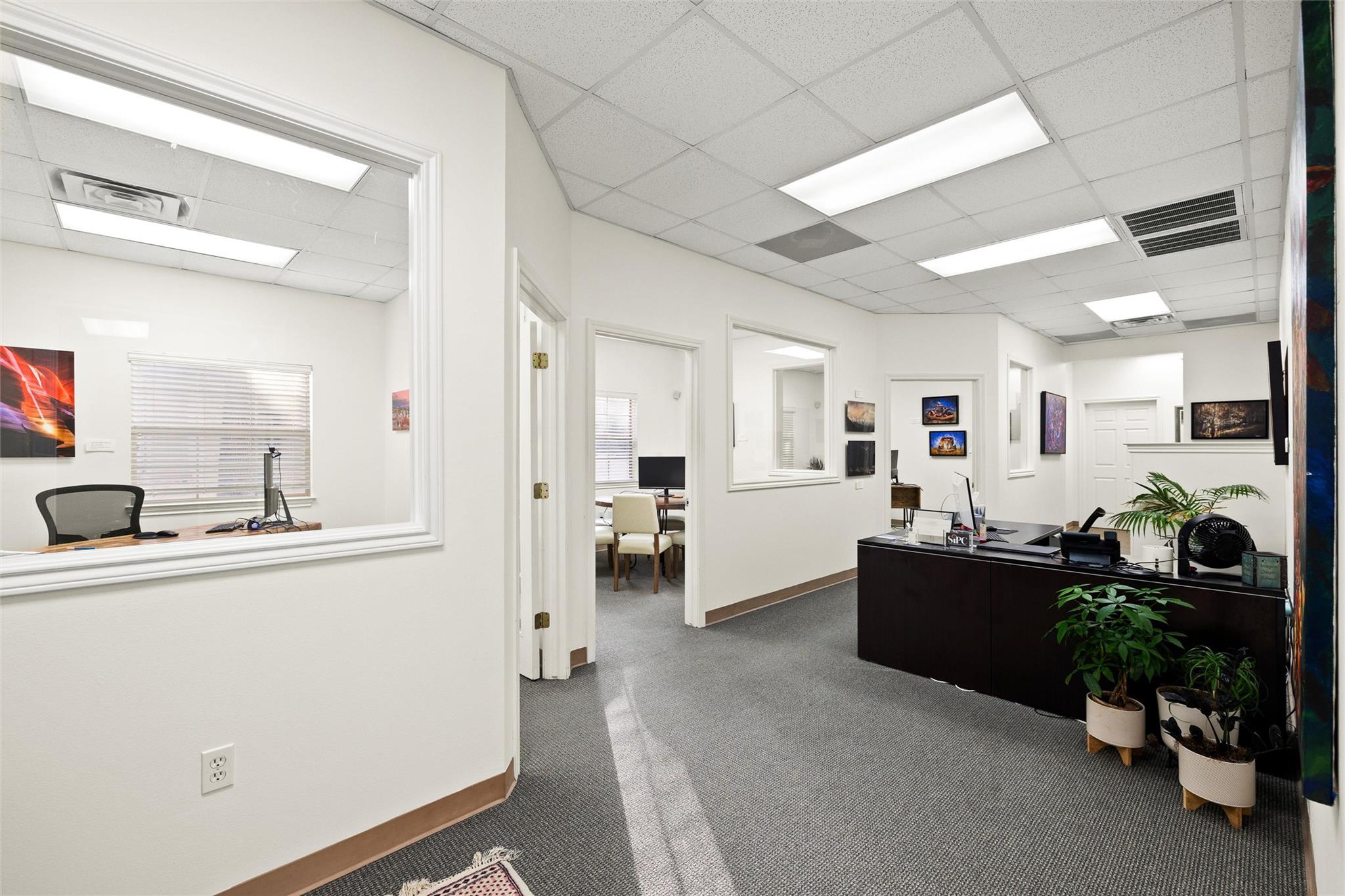 800 W Highway 290 None #d Property Photo 10