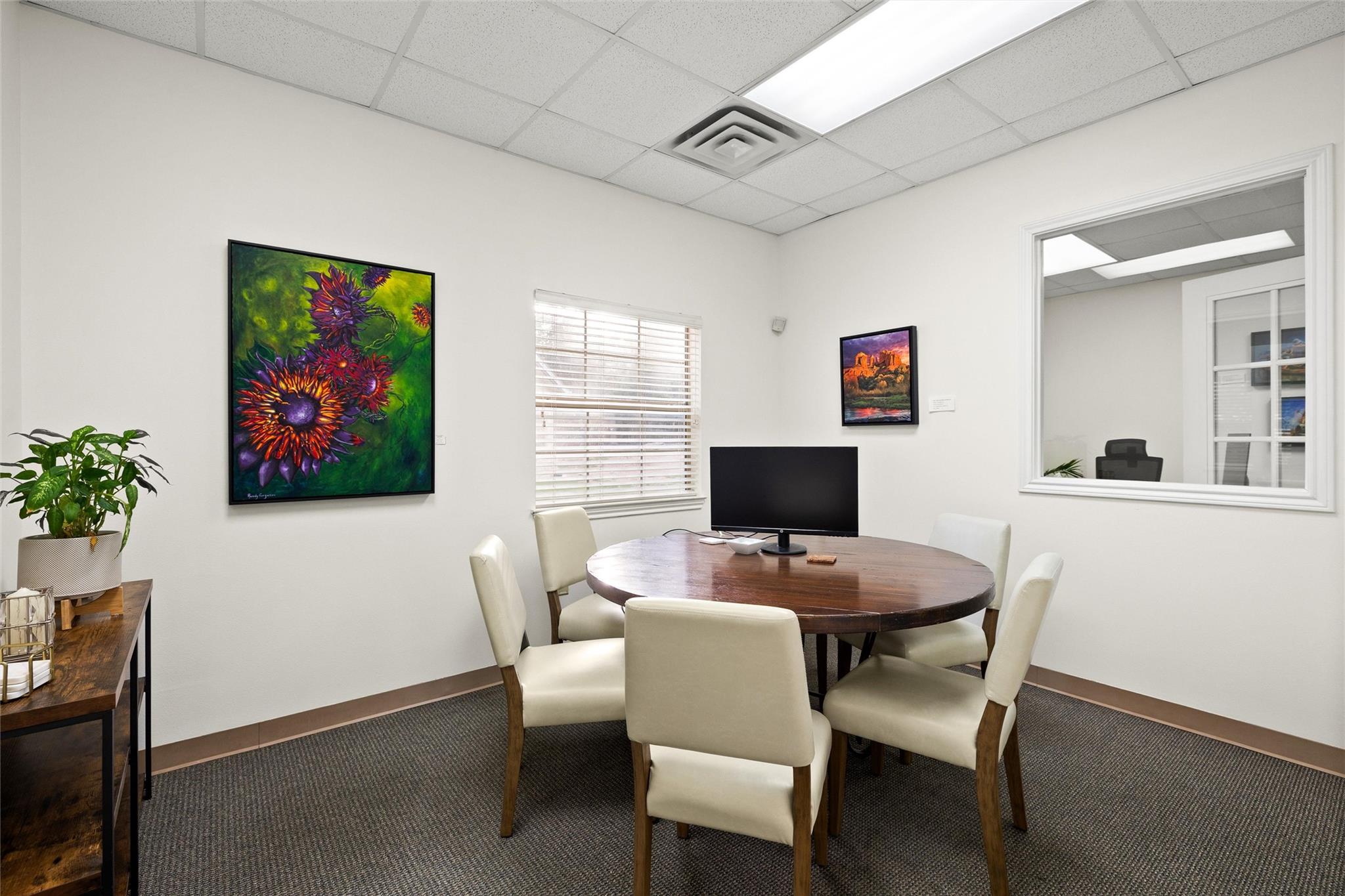 800 W Highway 290 None #d Property Photo 12
