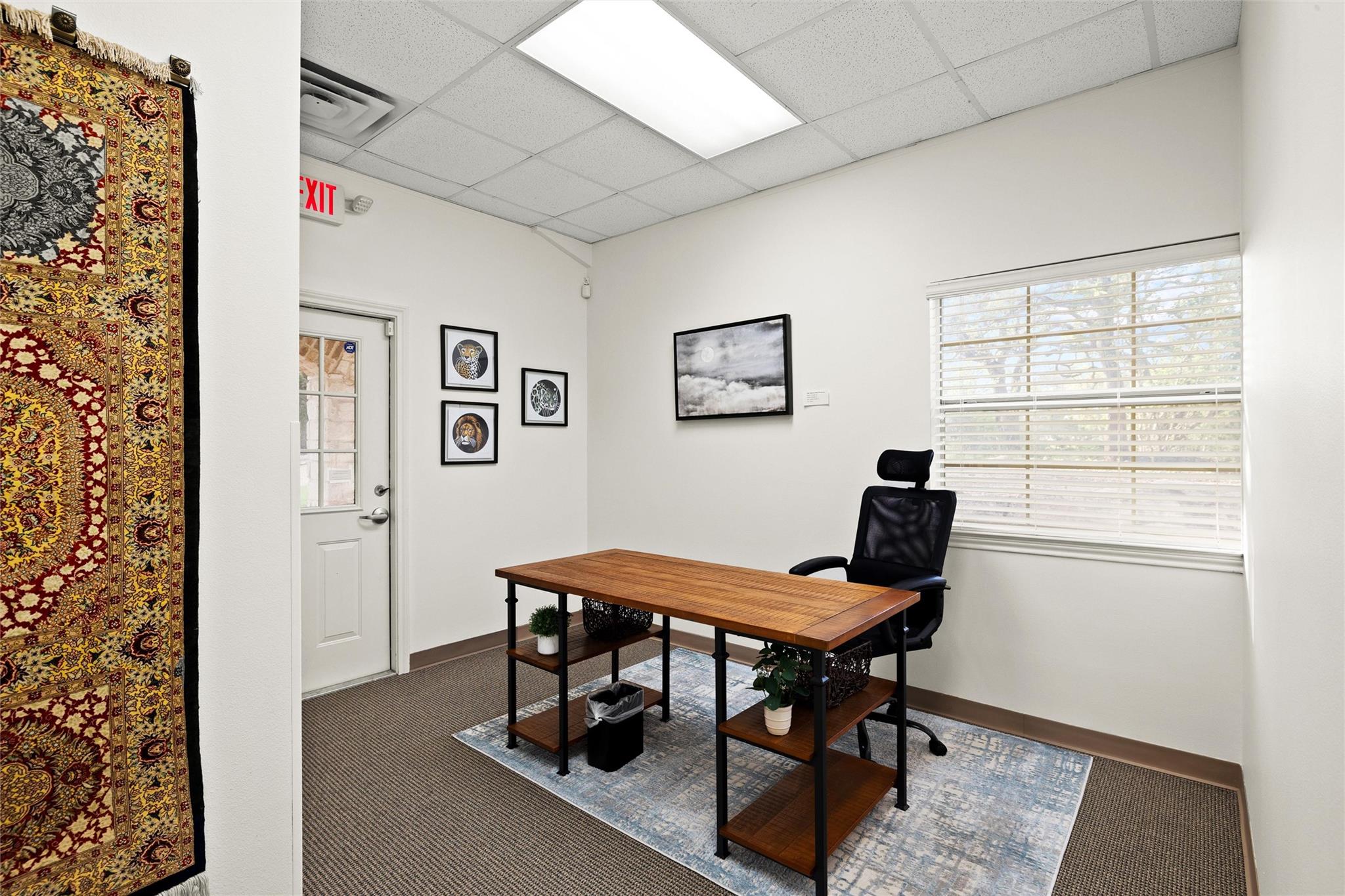800 W Highway 290 None #d Property Photo 17