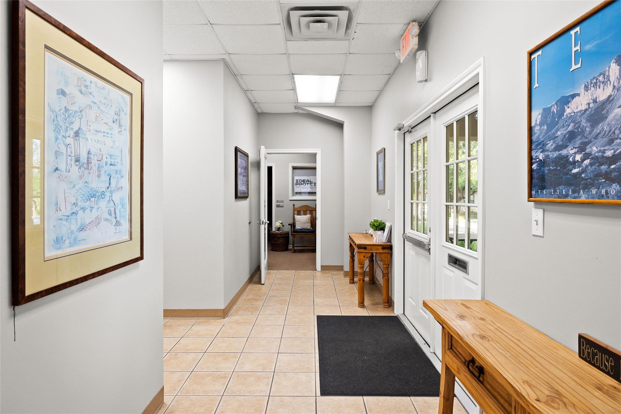 800 W Highway 290 None #d Property Photo 18