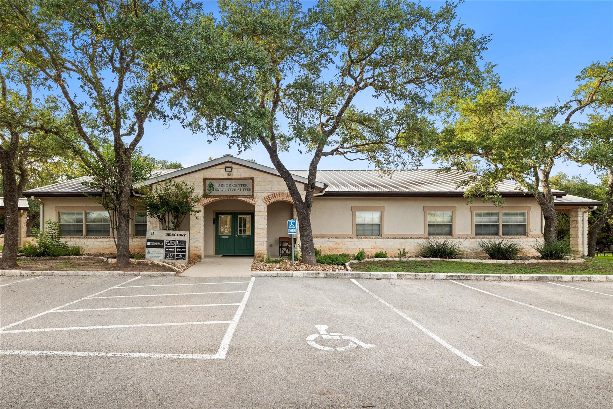 800 W Highway 290 None #d Property Photo 28