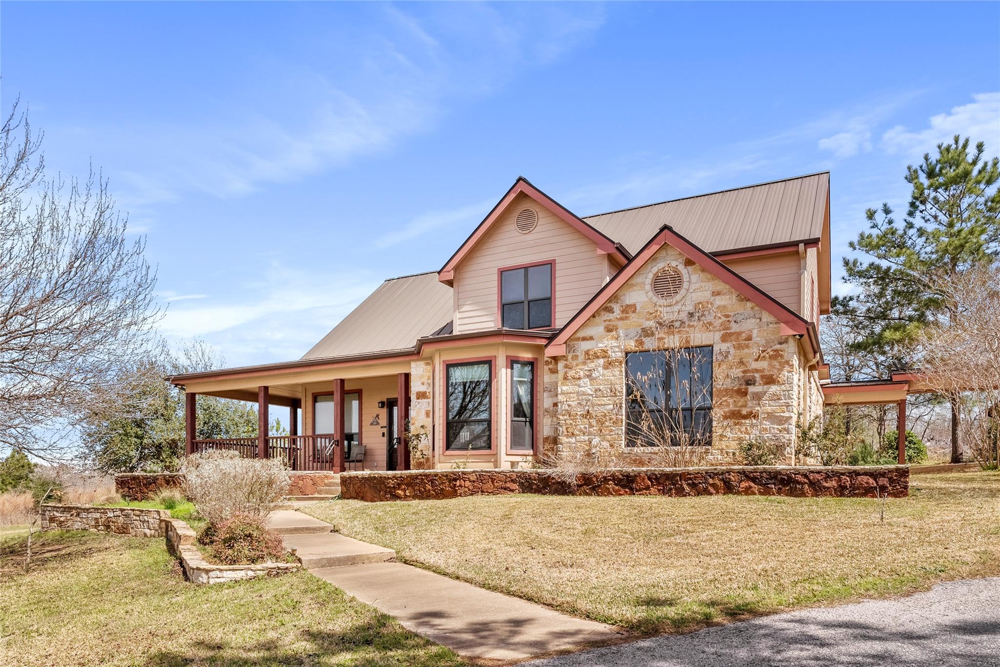 149 Colovista Dr Property Photo