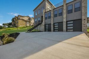 18402 Lakeland Dr Property Photo