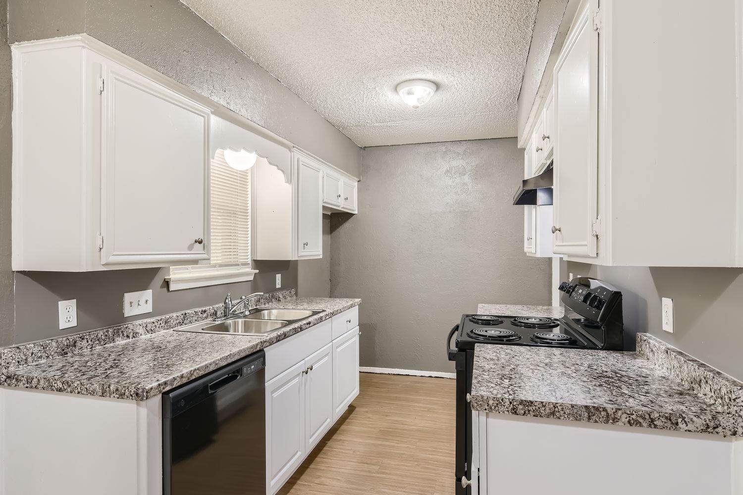 2516 Glen Springs Way #b Property Photo 5