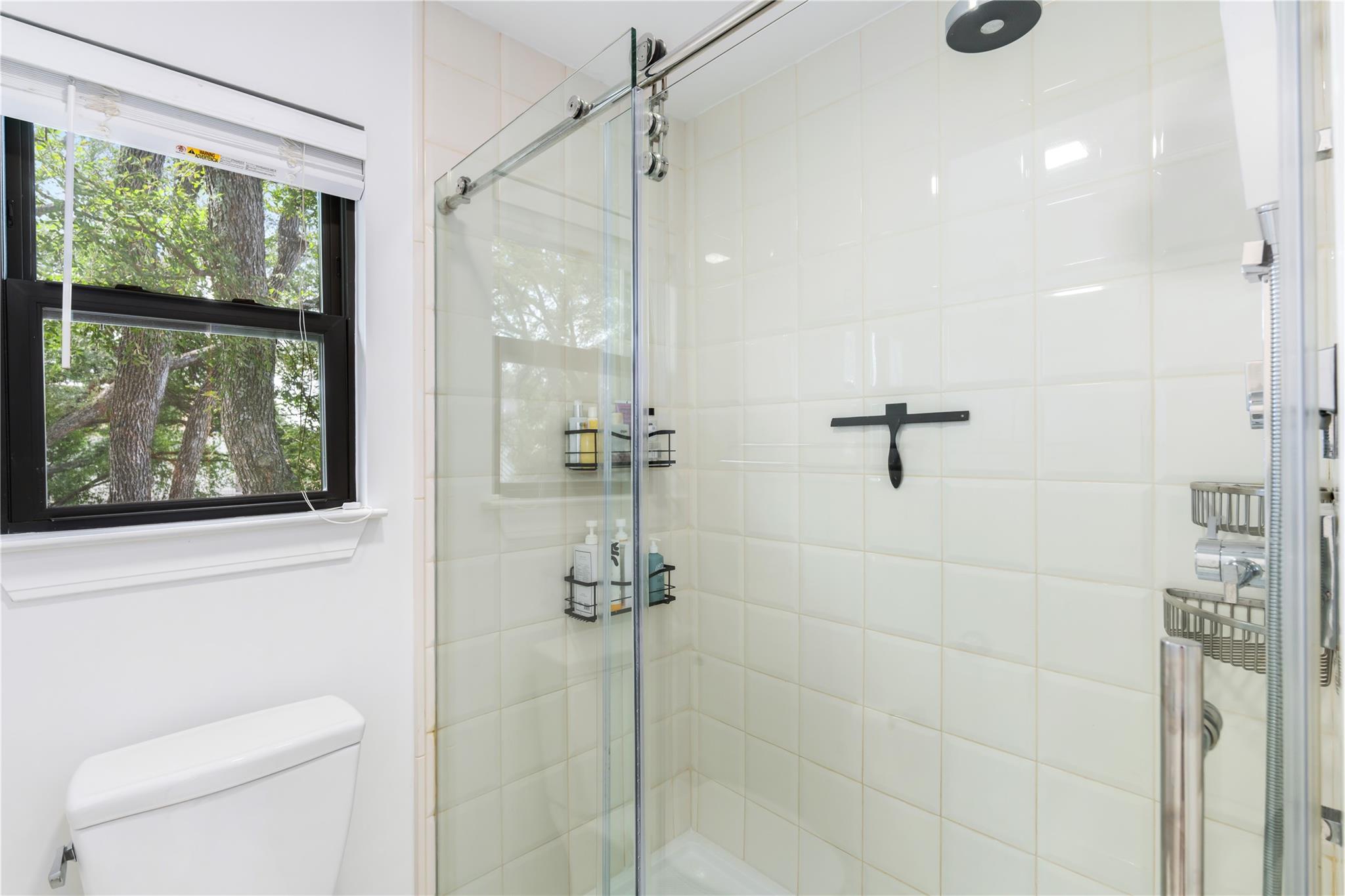 7709 Evaline Ln Property Photo 17