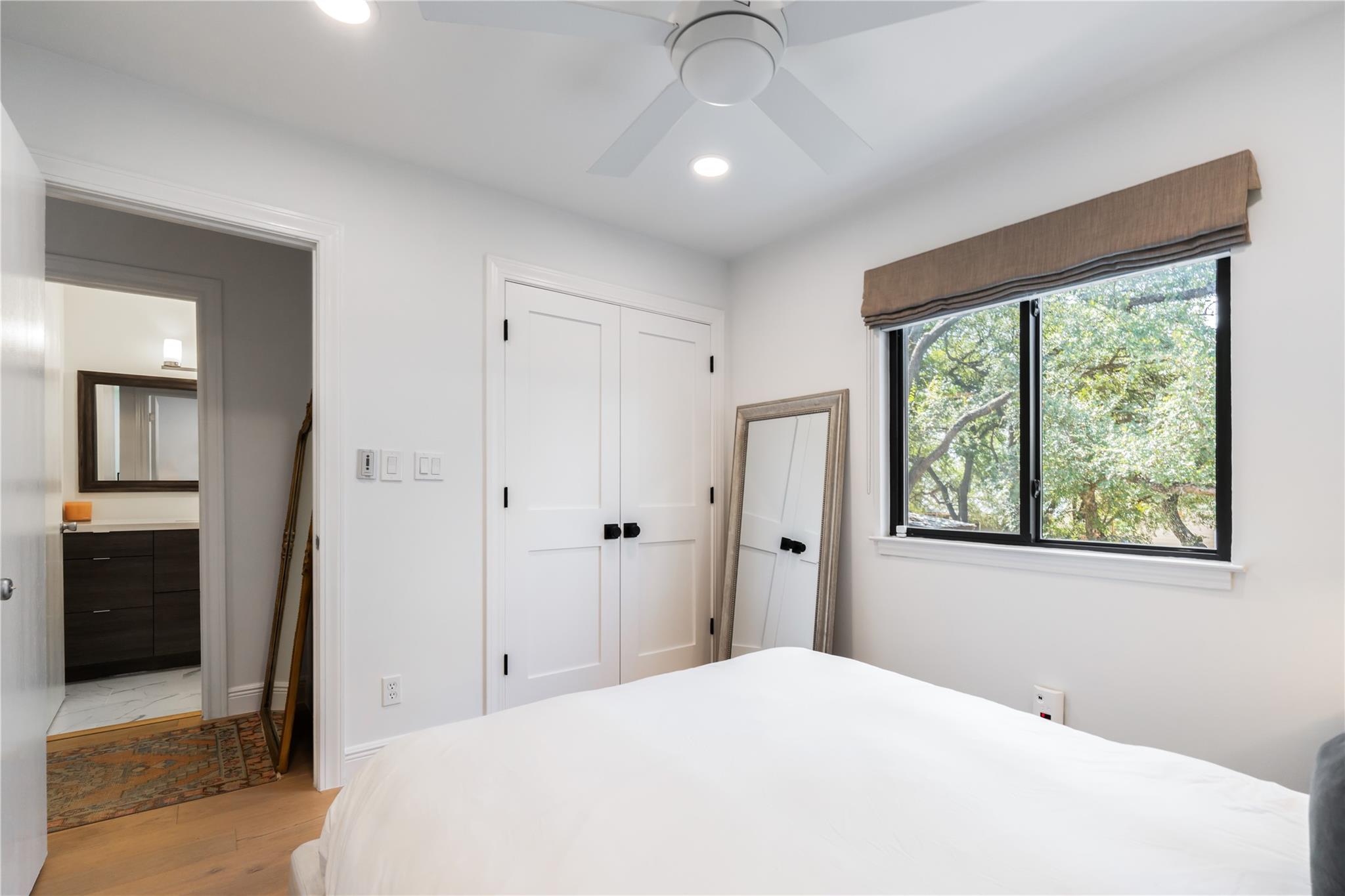 7709 Evaline Ln Property Photo 25