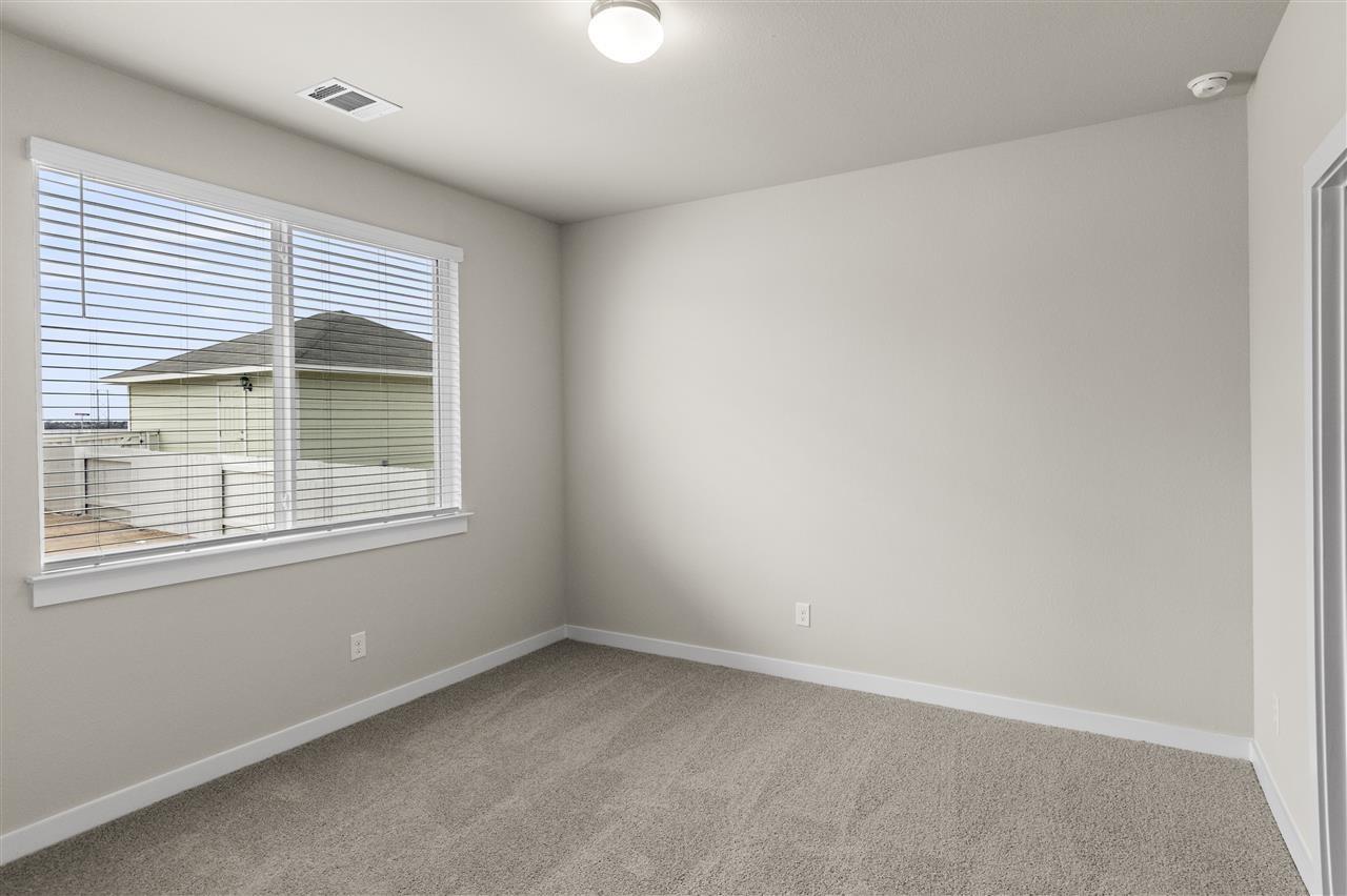 412 Hortus Dr Property Photo 8