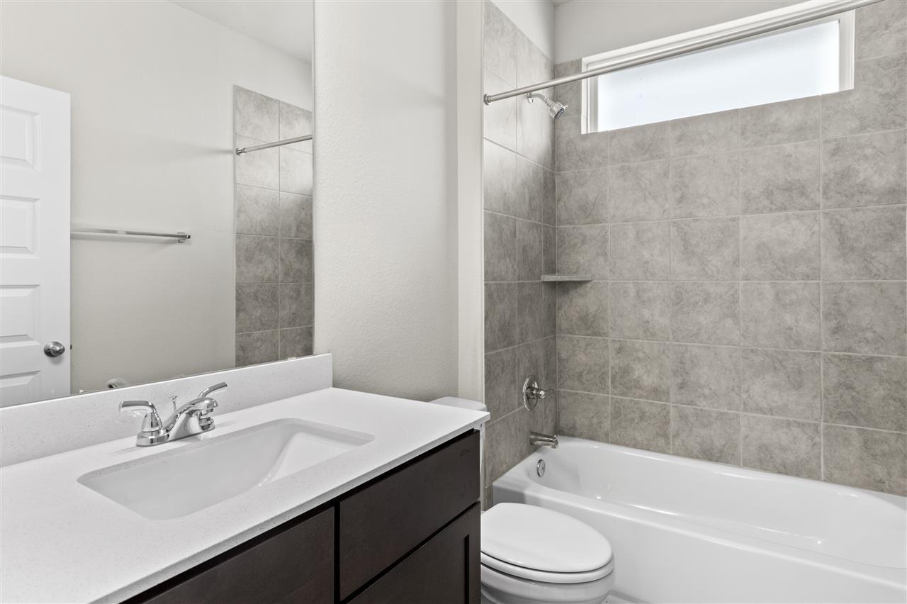412 Hortus Dr Property Photo 18