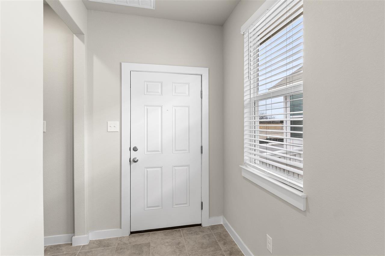 412 Hortus Dr Property Photo 21