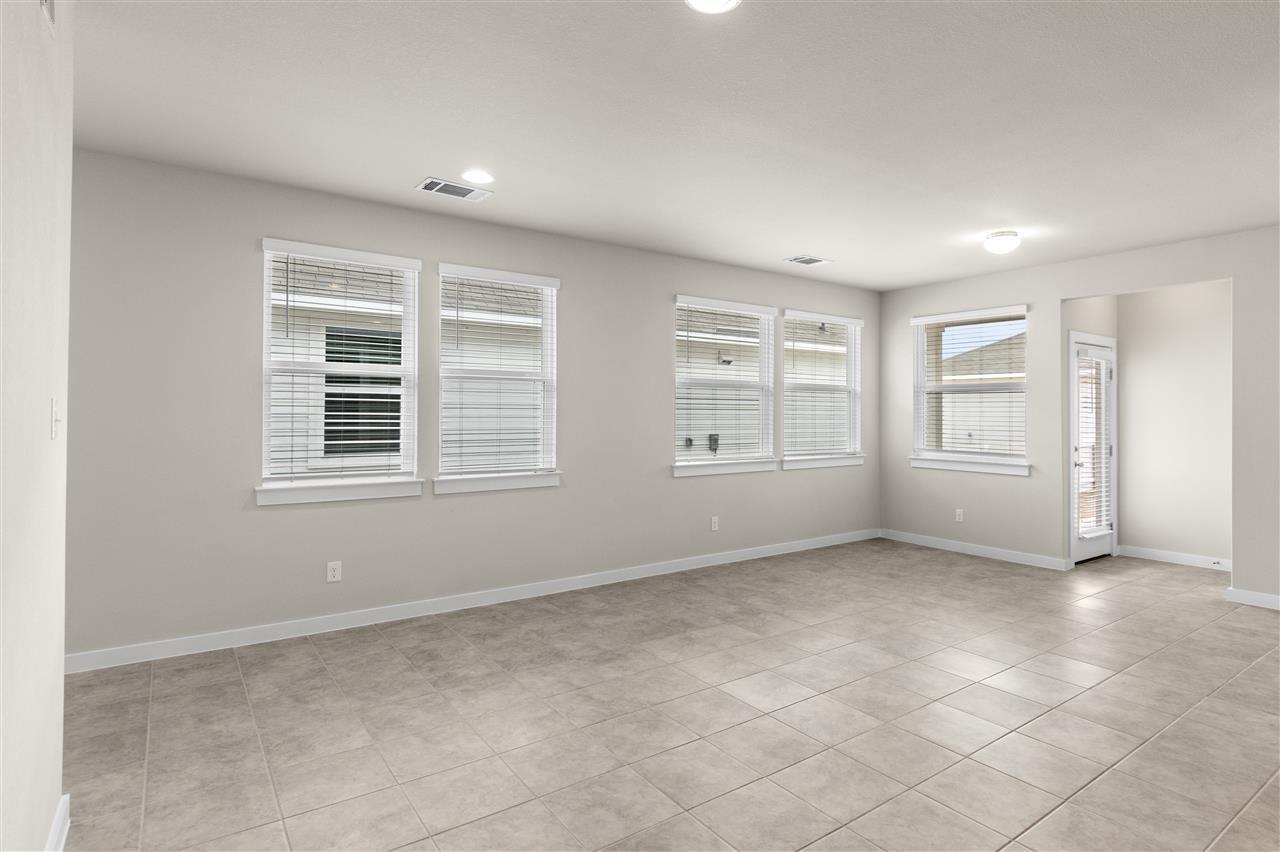 412 Hortus Dr Property Photo 22