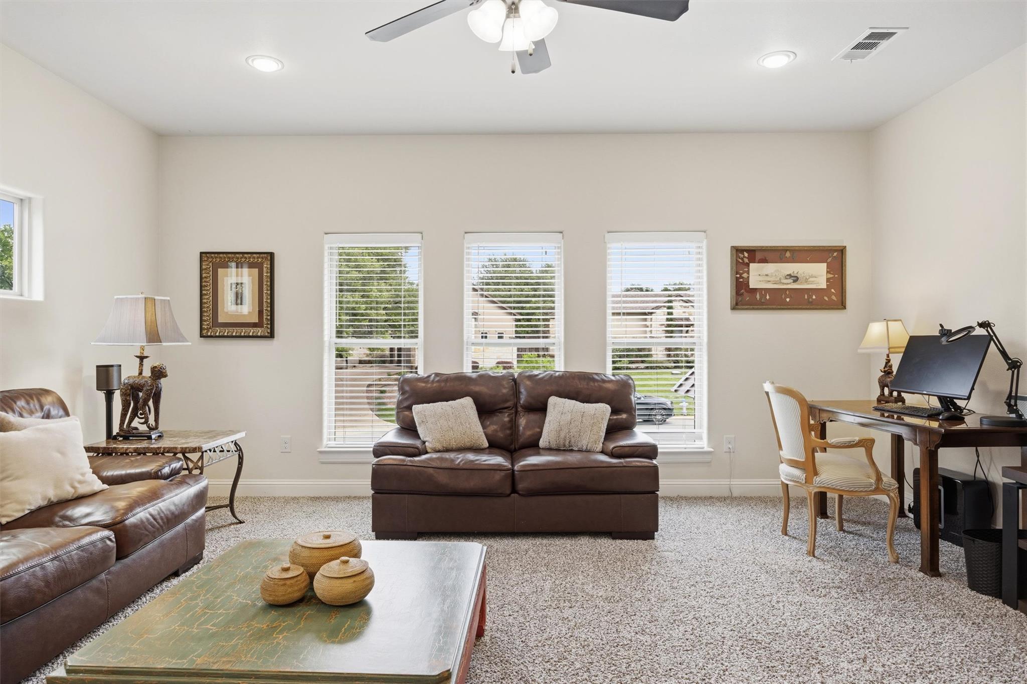 2719 Springwood Ln Property Photo 32