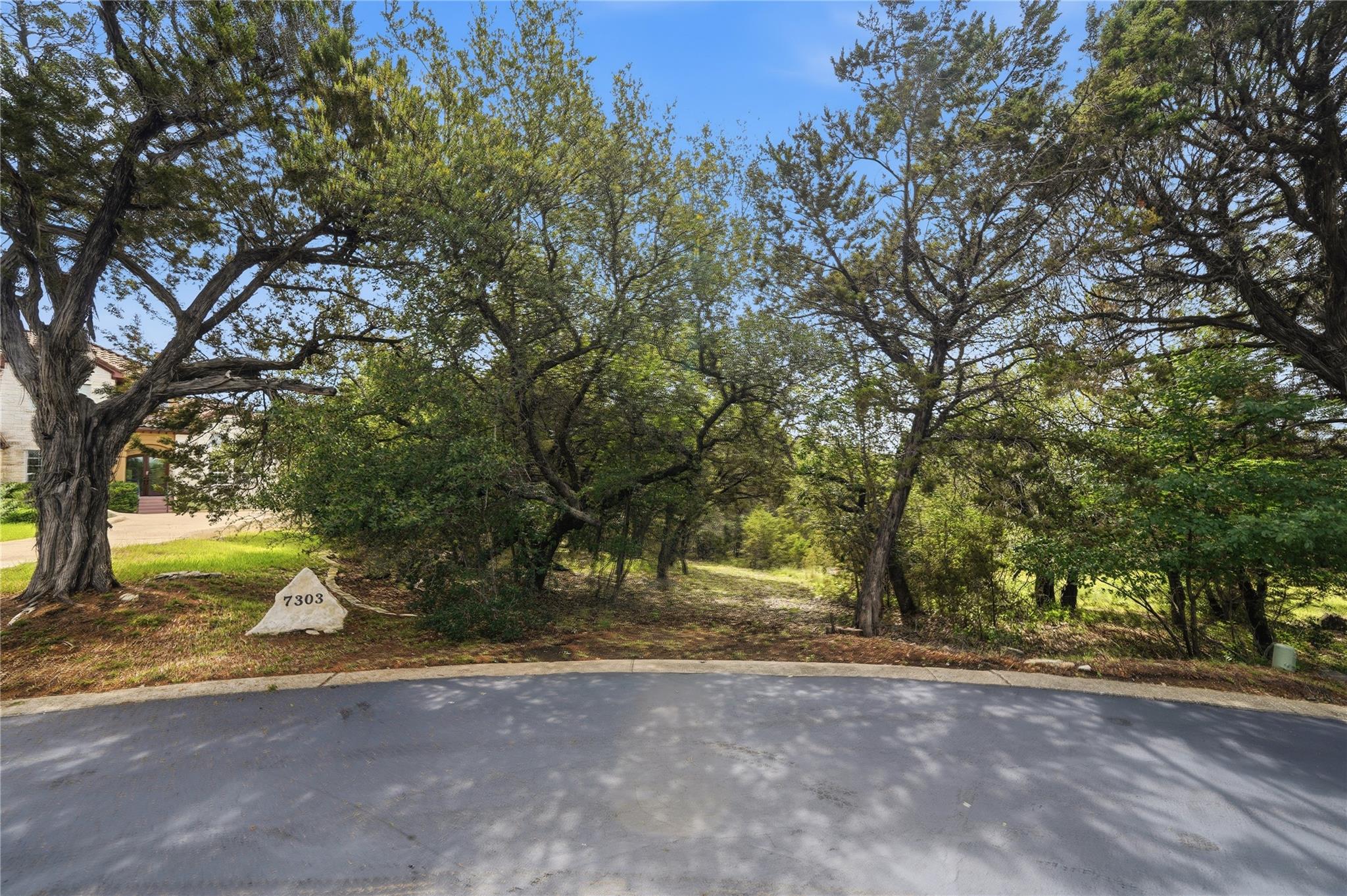 7301 Matisse Pointe Dr Property Photo 3