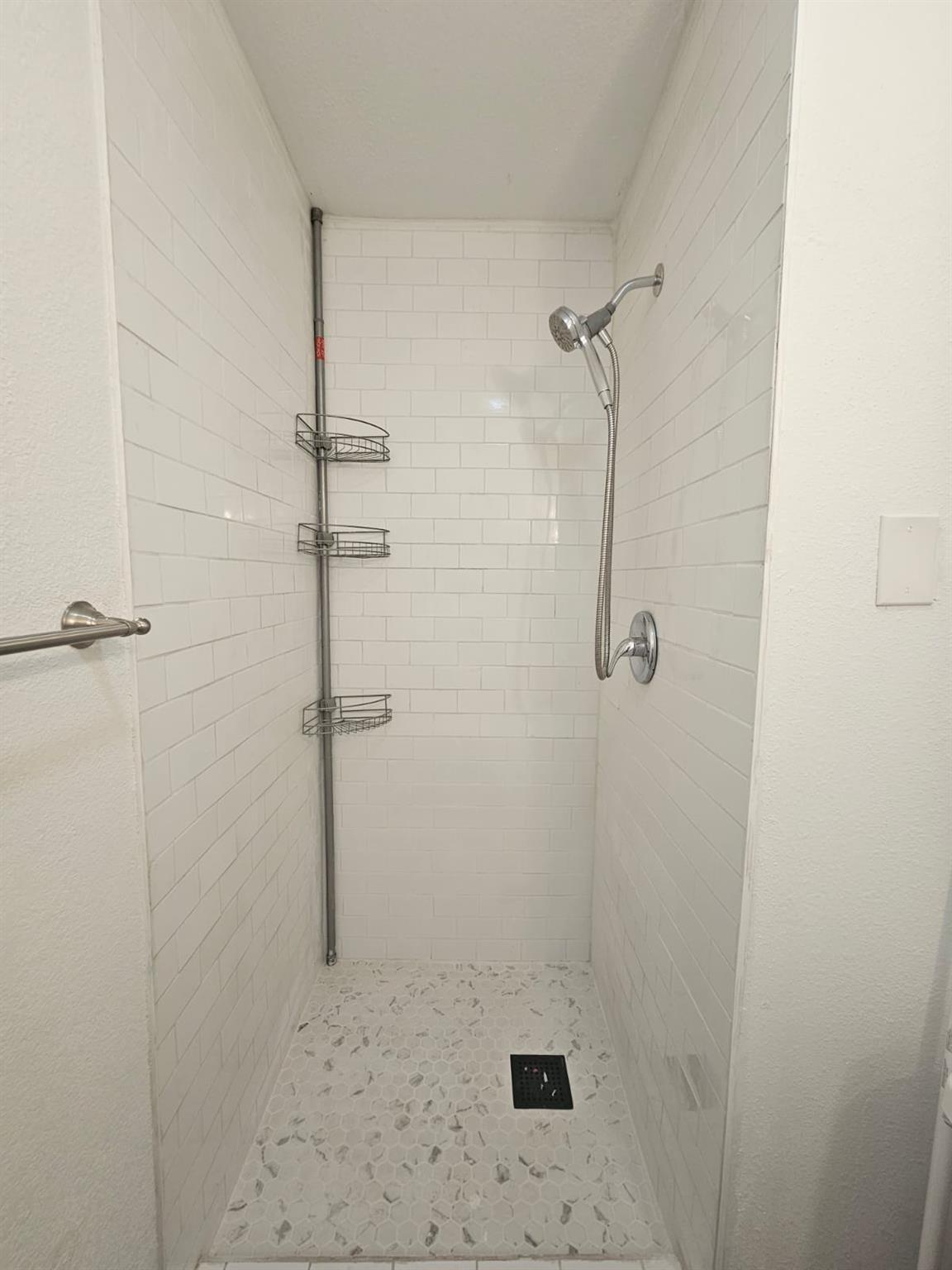 1401 Trinity St Property Photo 13