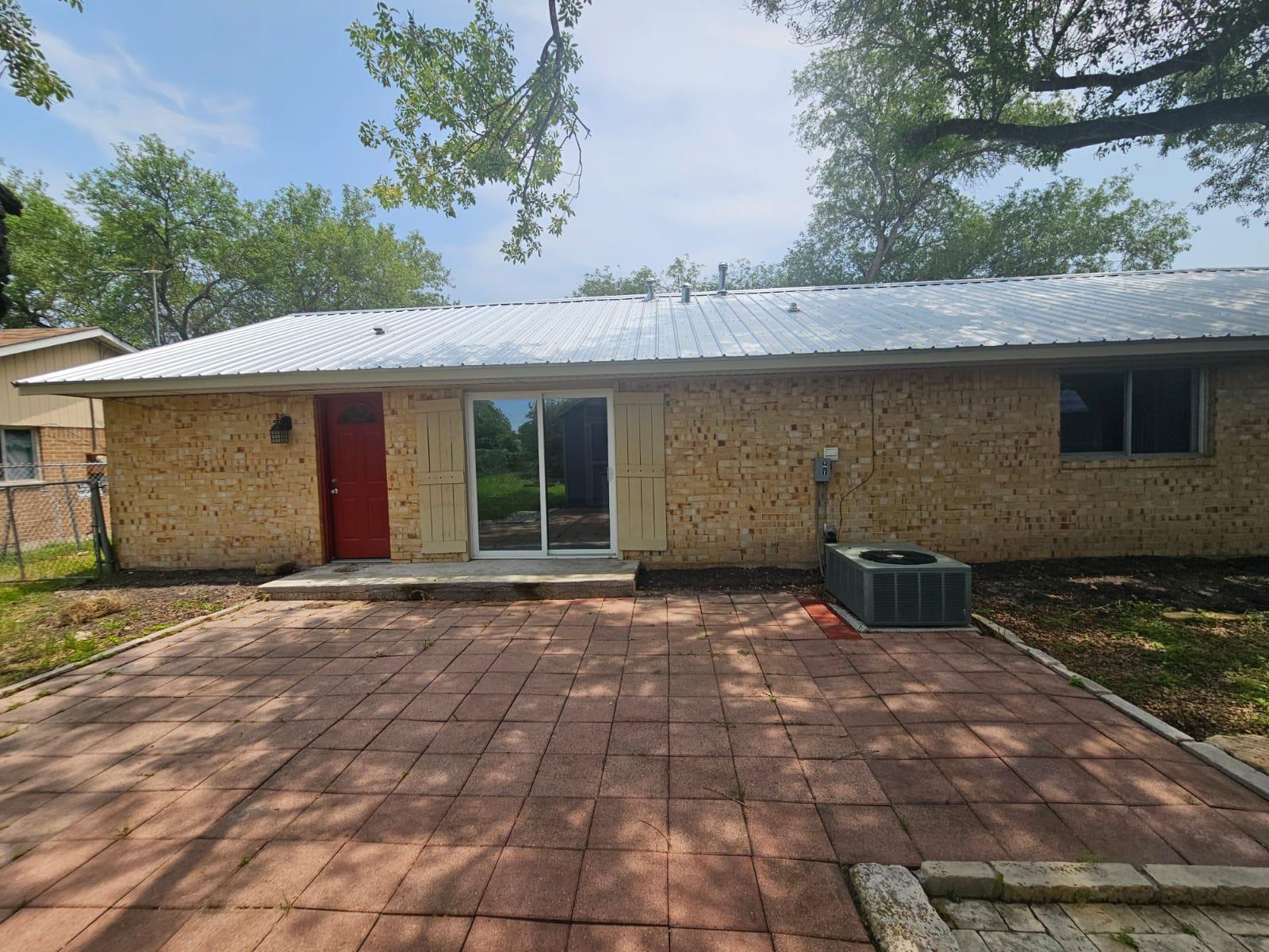 1401 Trinity St Property Photo 21