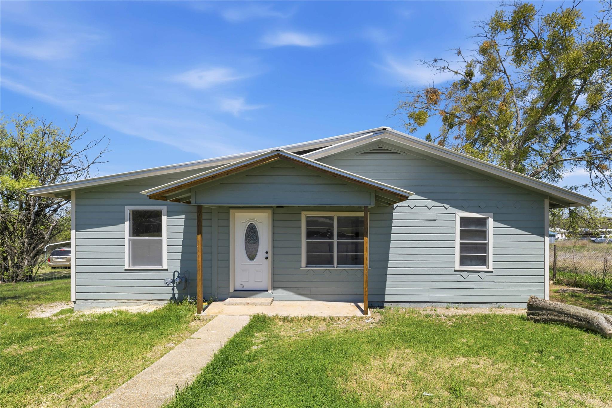 1604 5th St Property Photo 1