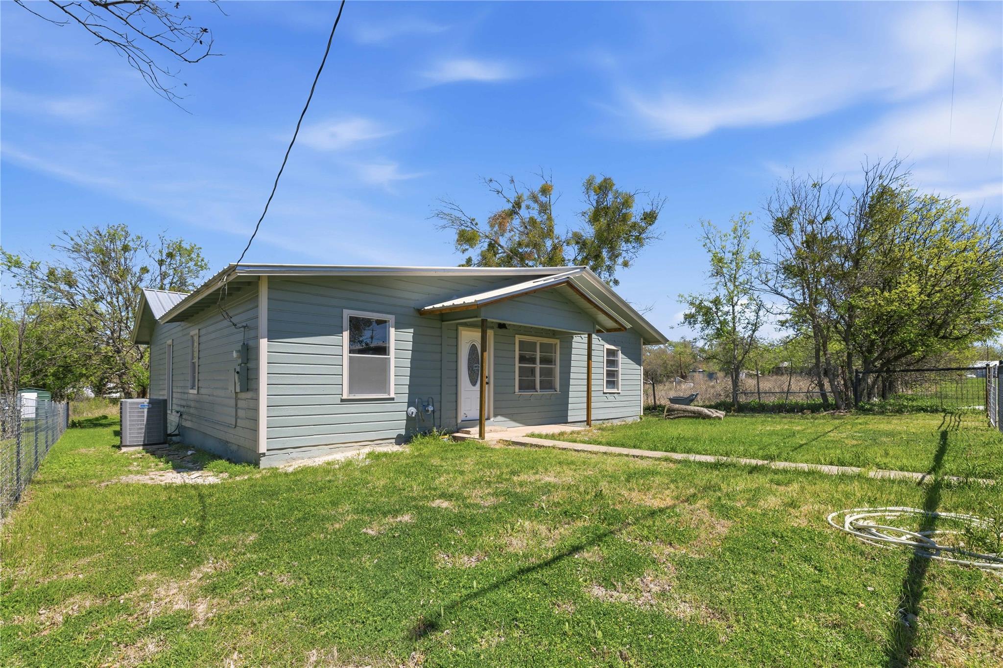 1604 5th St Property Photo 5