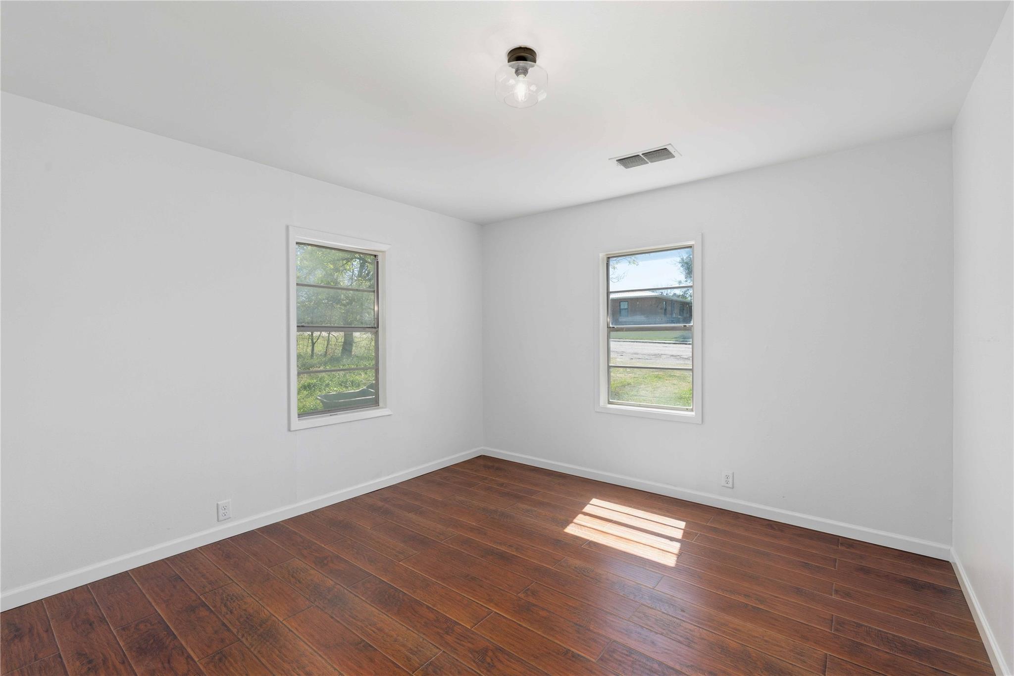 1604 5th St Property Photo 17