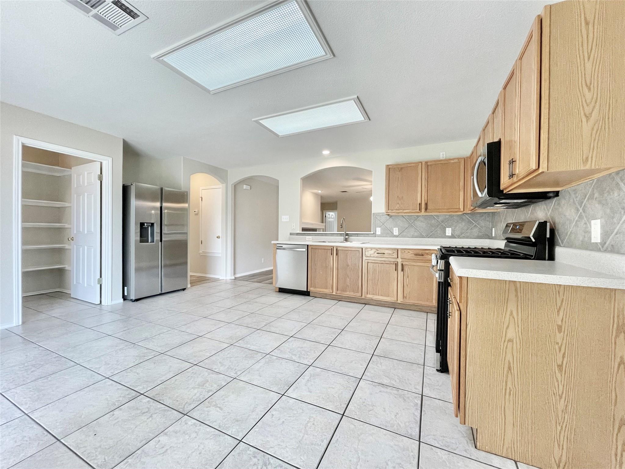 1909 Horizon Park Blvd Property Photo 8
