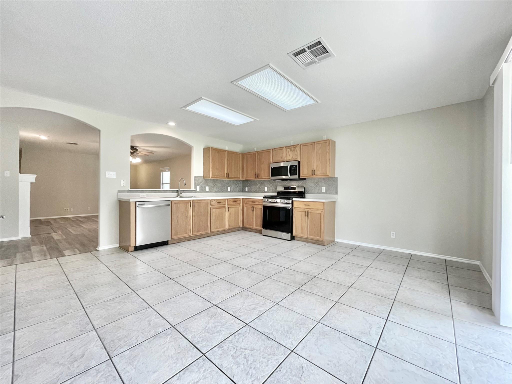 1909 Horizon Park Blvd Property Photo 15