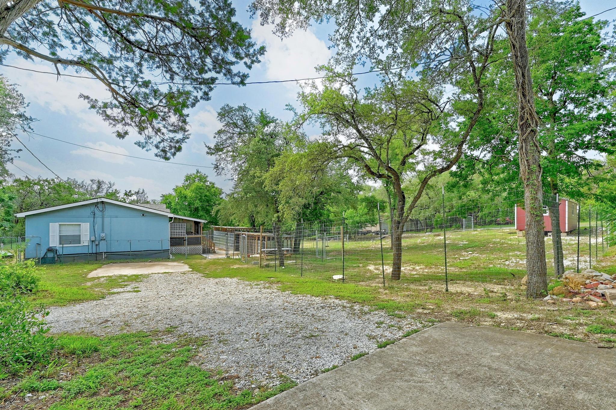 7807 Williamson Creek Dr Property Photo 2