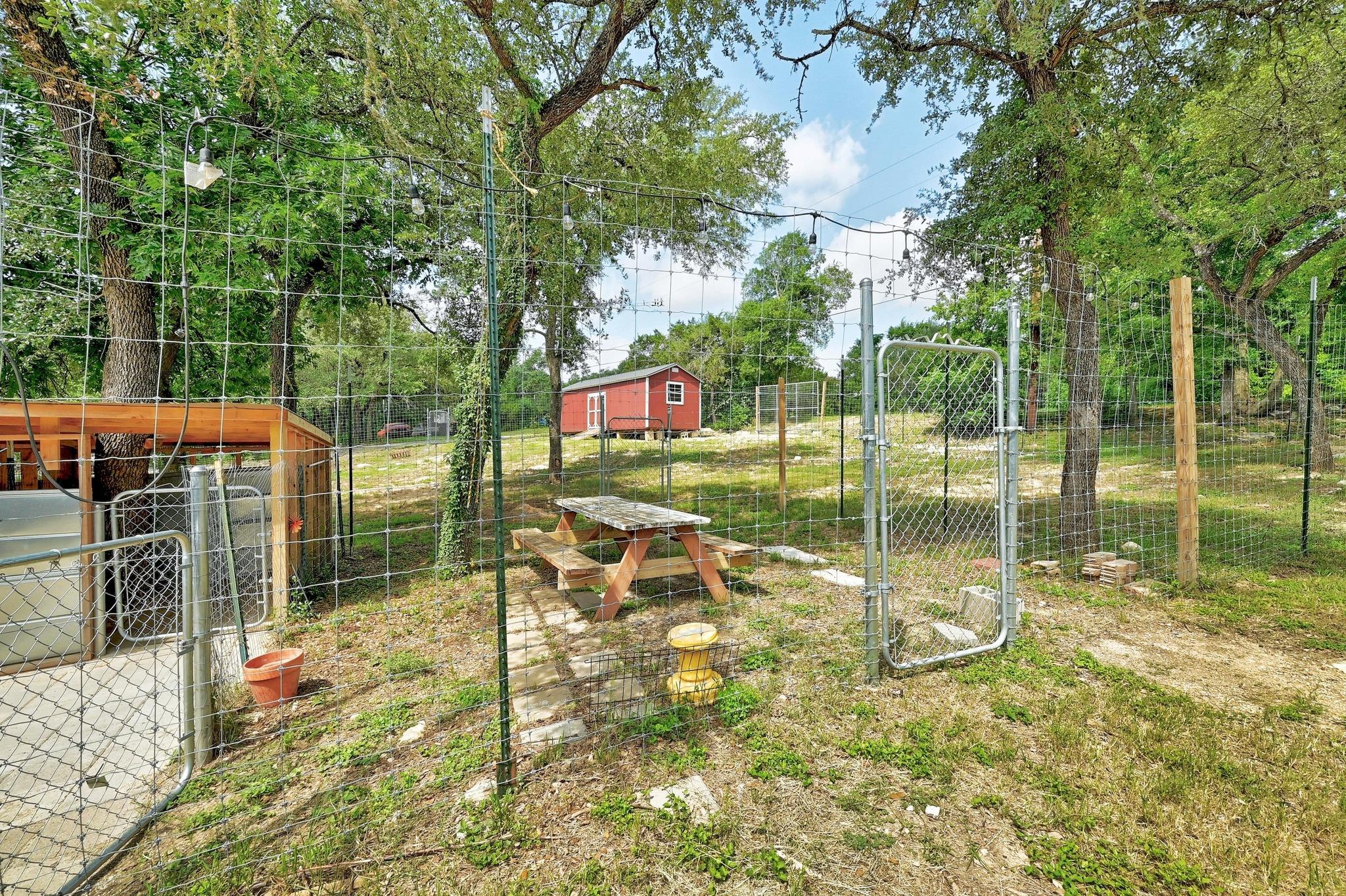7807 Williamson Creek Dr Property Photo 18