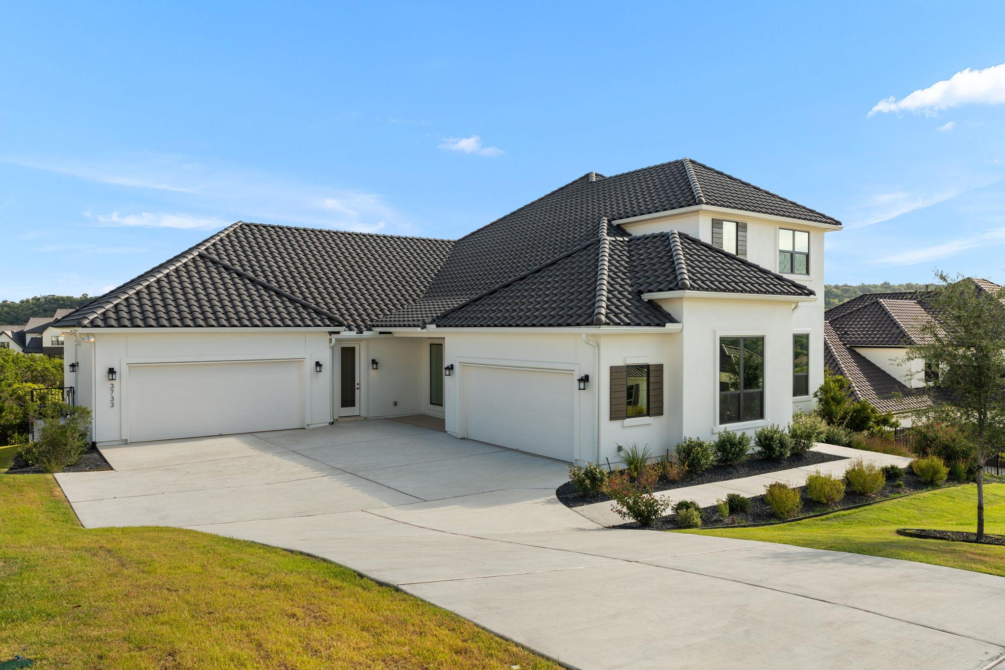 3733 Salento Cv Property Photo 2