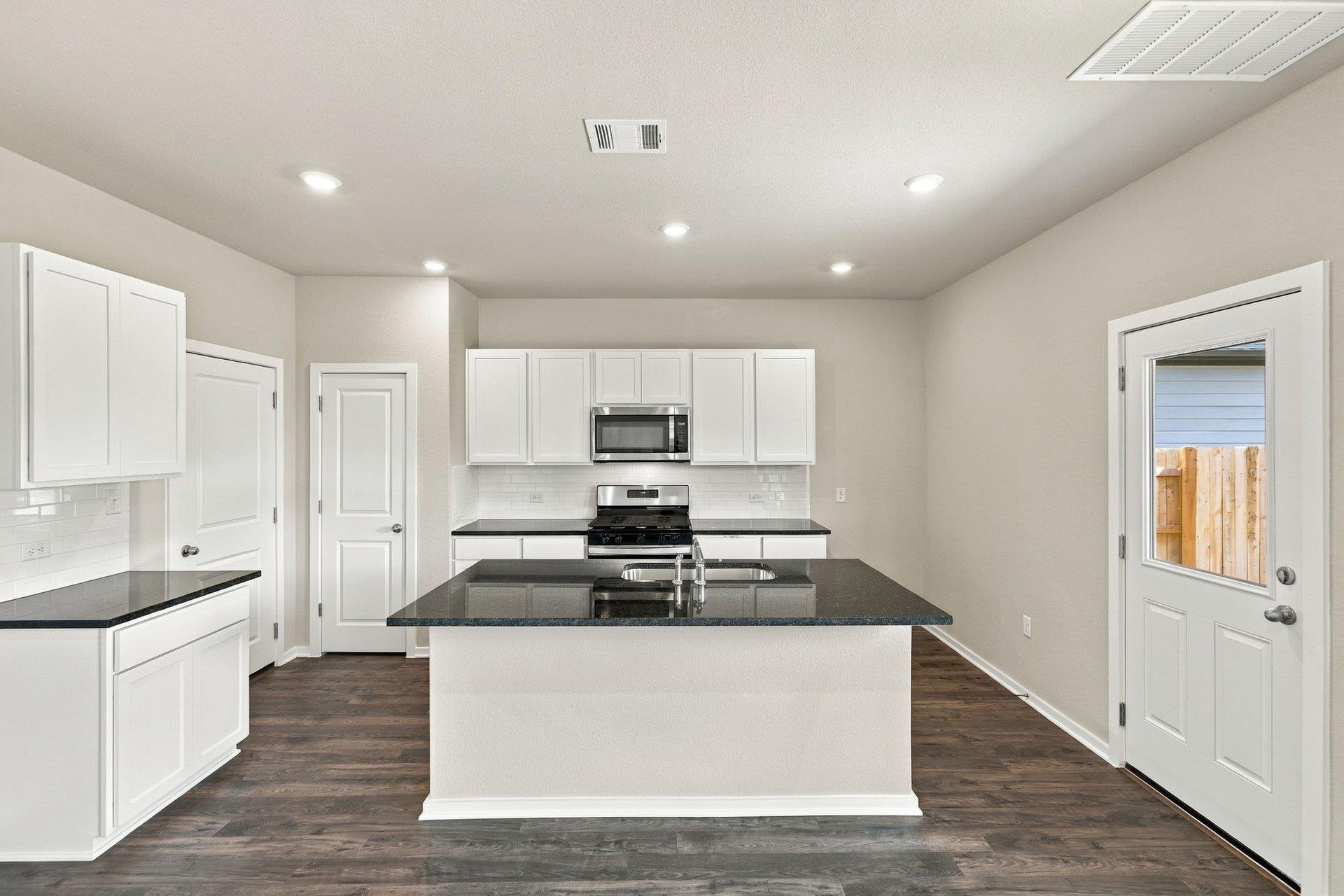 13801 Ryan Range Ln Property Photo 9