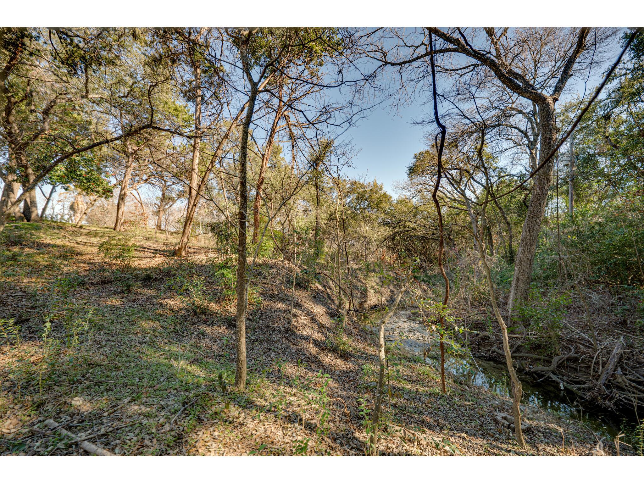11622 February Dr Property Photo 5