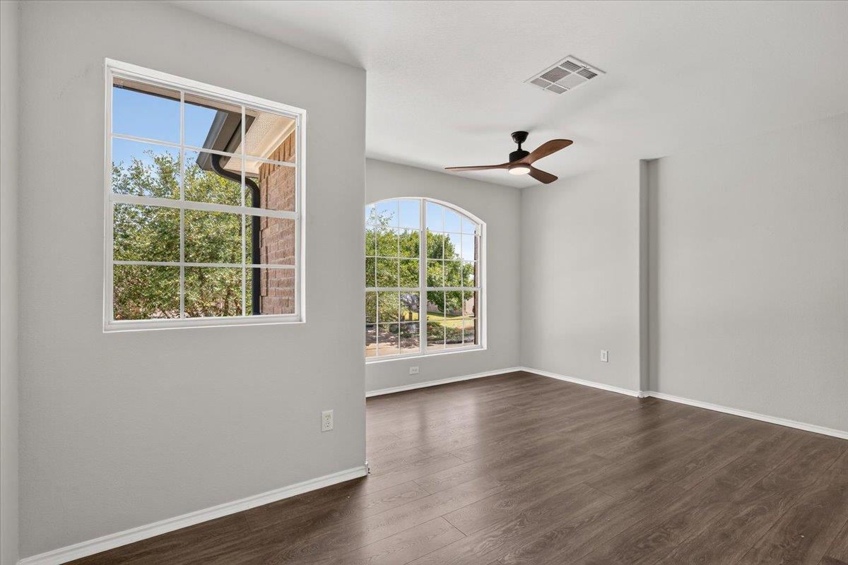513 Friendship Cv Property Photo 24