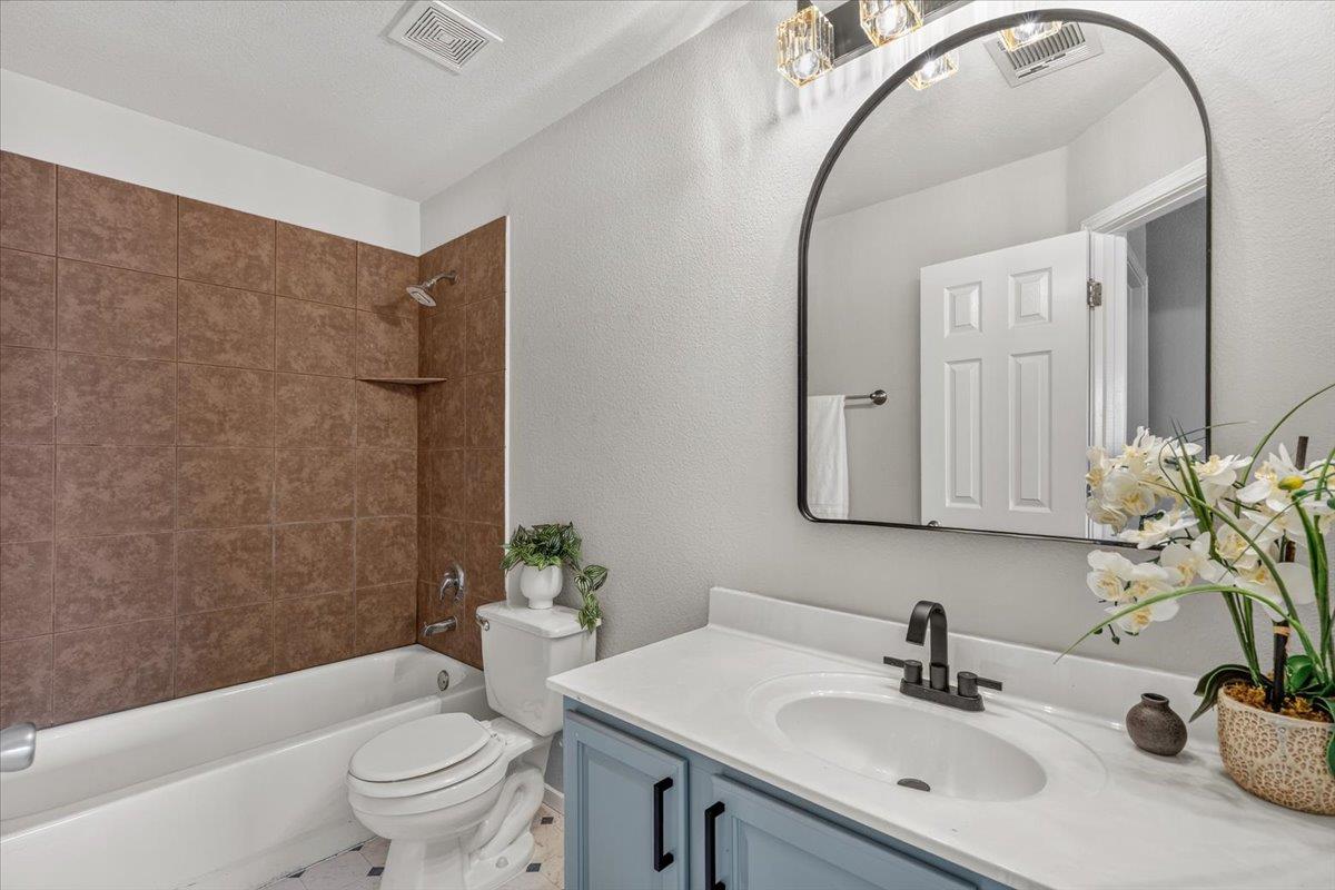 513 Friendship Cv Property Photo 29