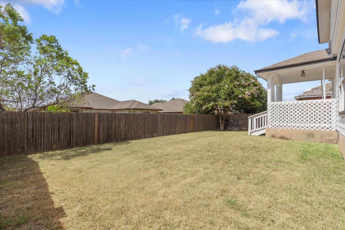 513 Friendship Cv Property Photo 33