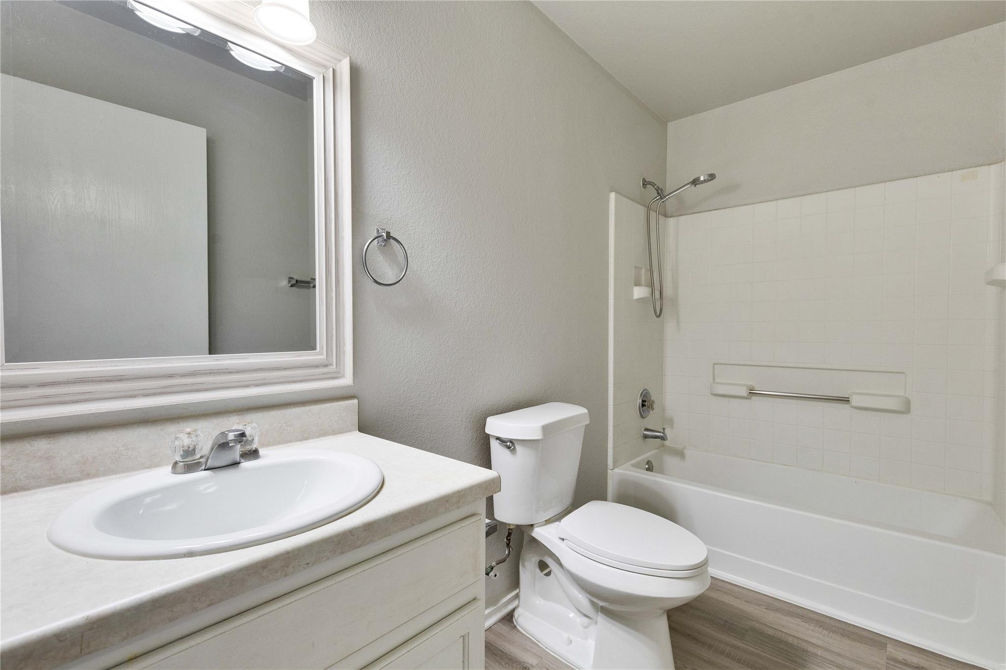 12504 Mexicana Cv Property Photo 13