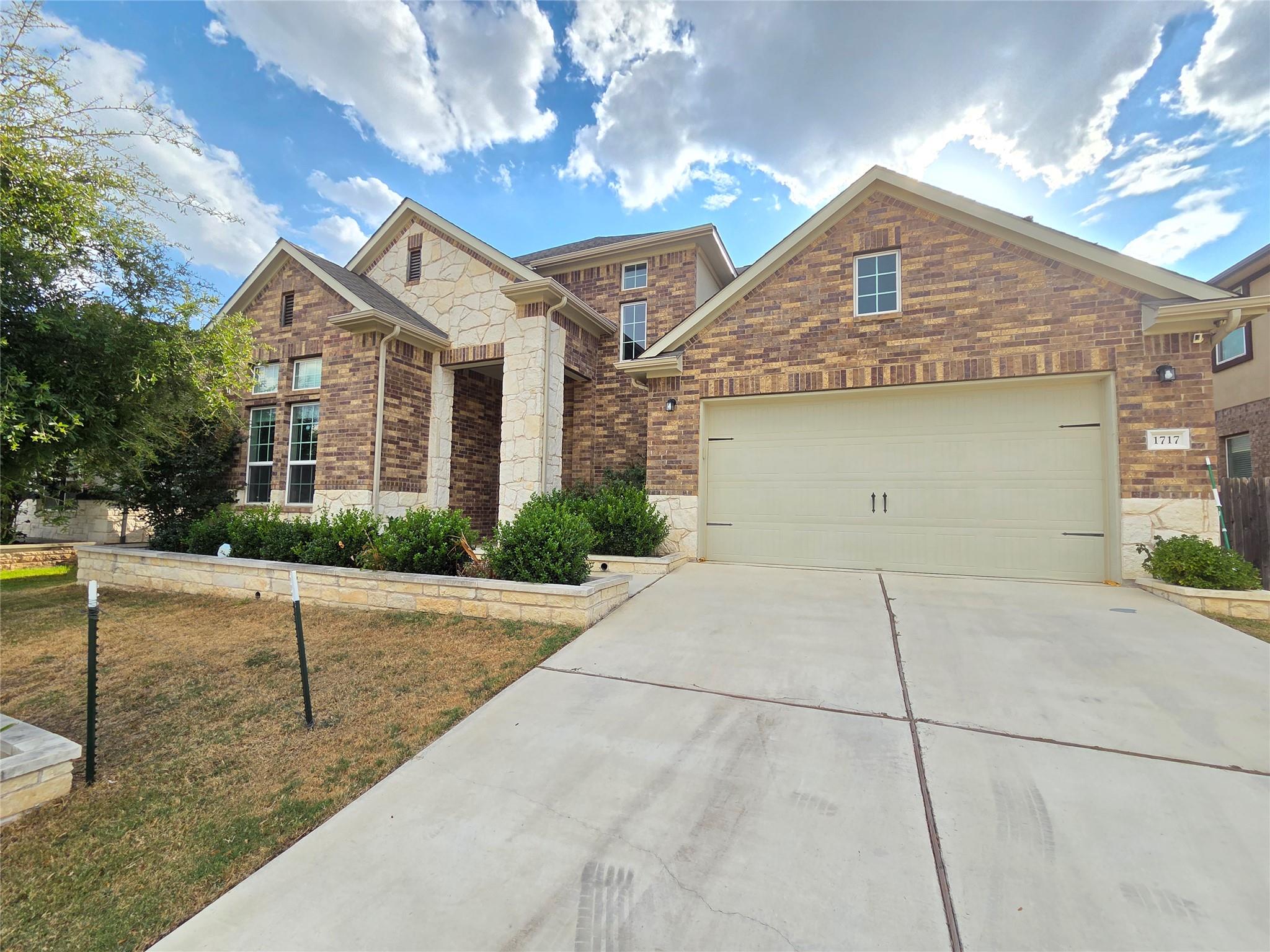 1717 Navajo Song Ln Property Photo 1