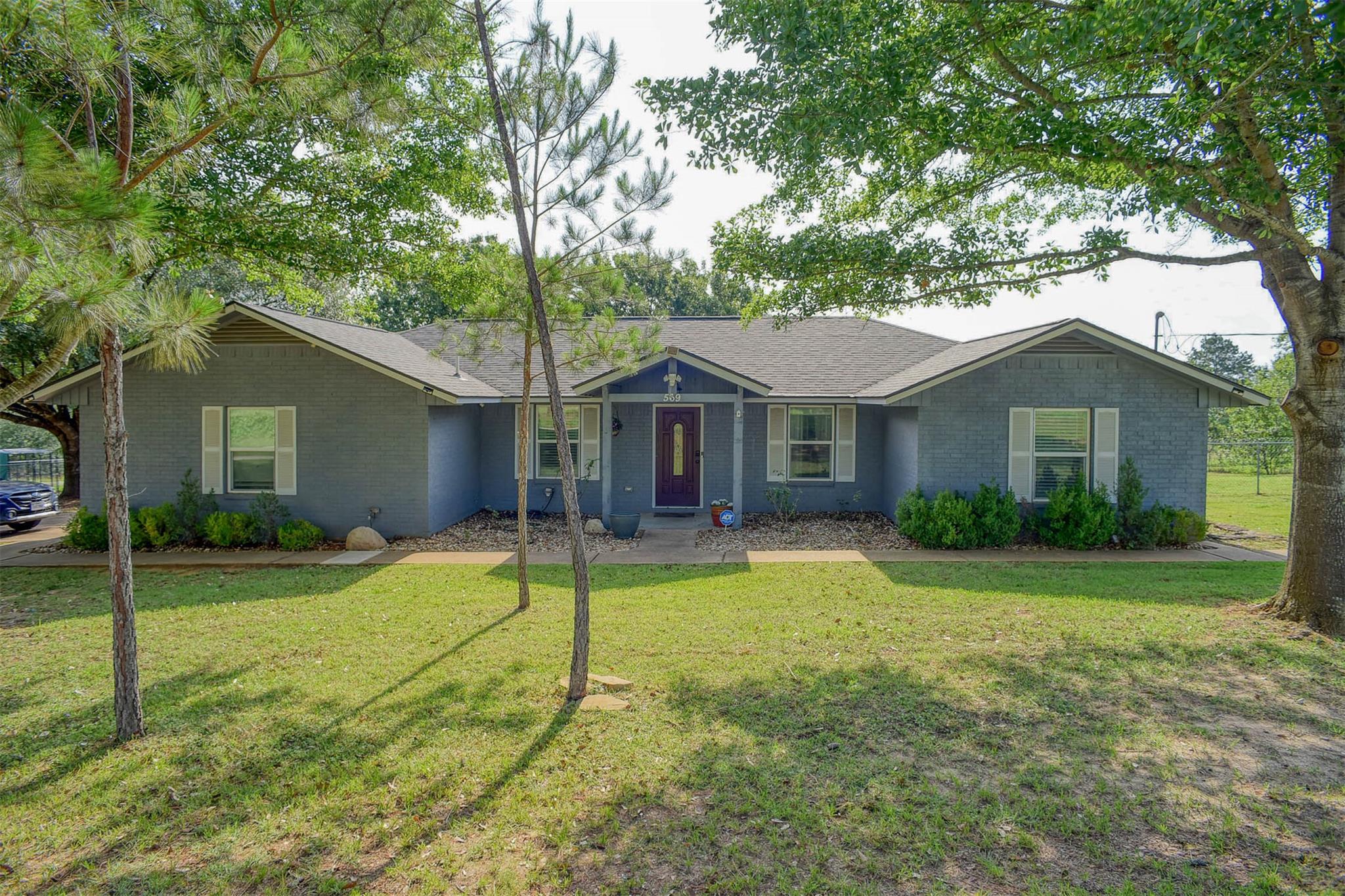 569 Mcallister Rd Property Photo