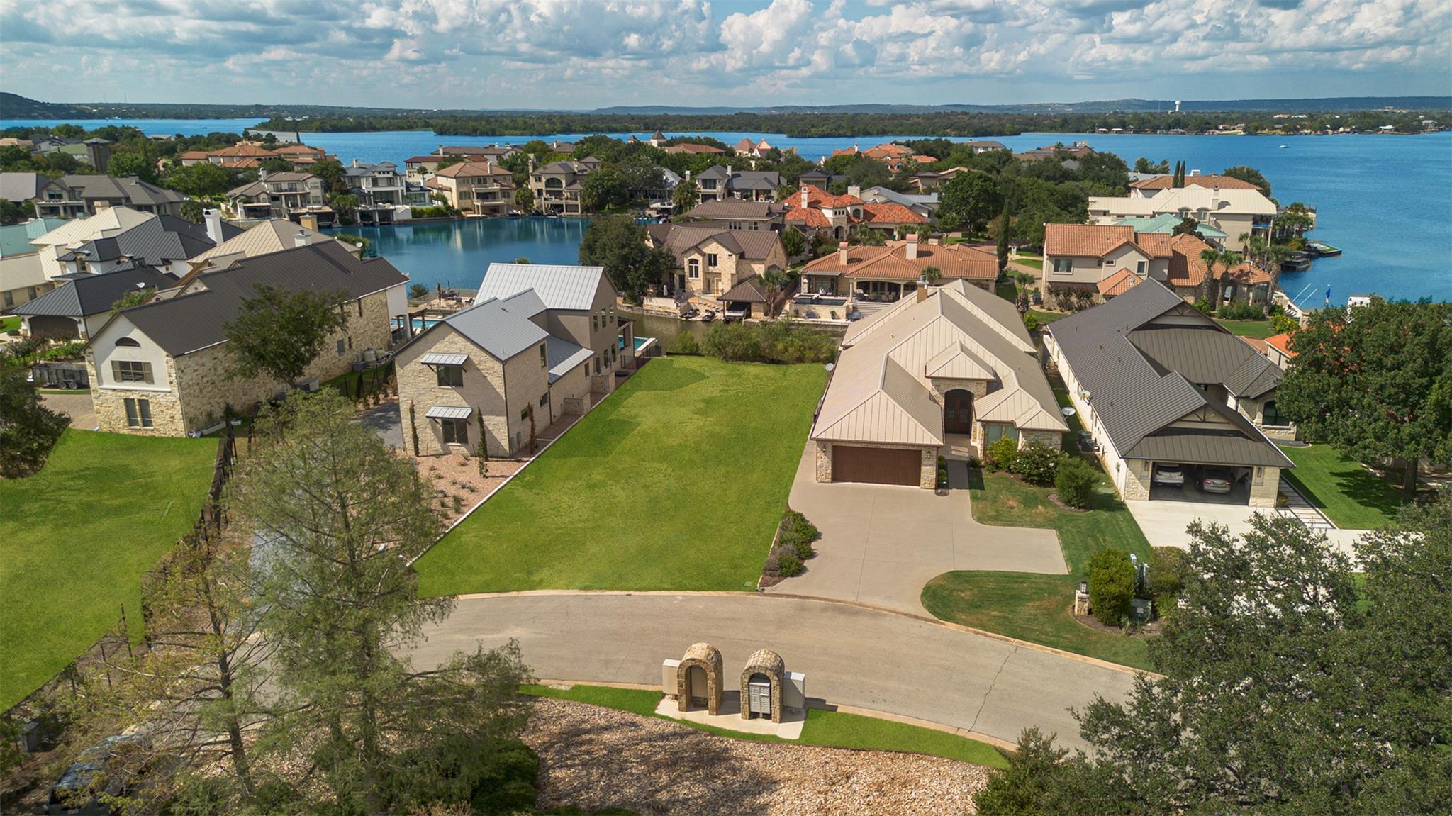 100 Wennmohs Pl Property Photo 1