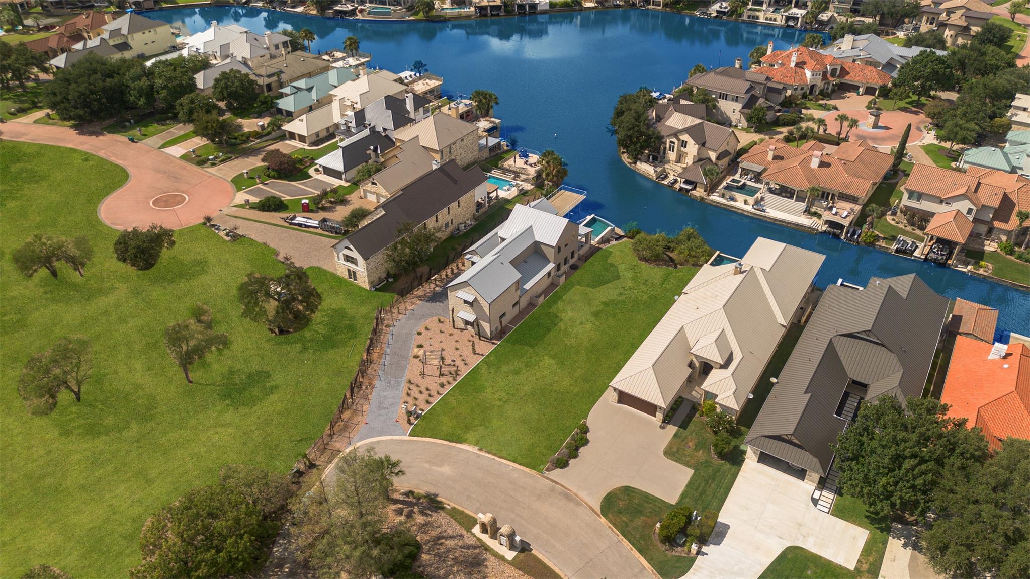 100 Wennmohs Pl Property Photo 9