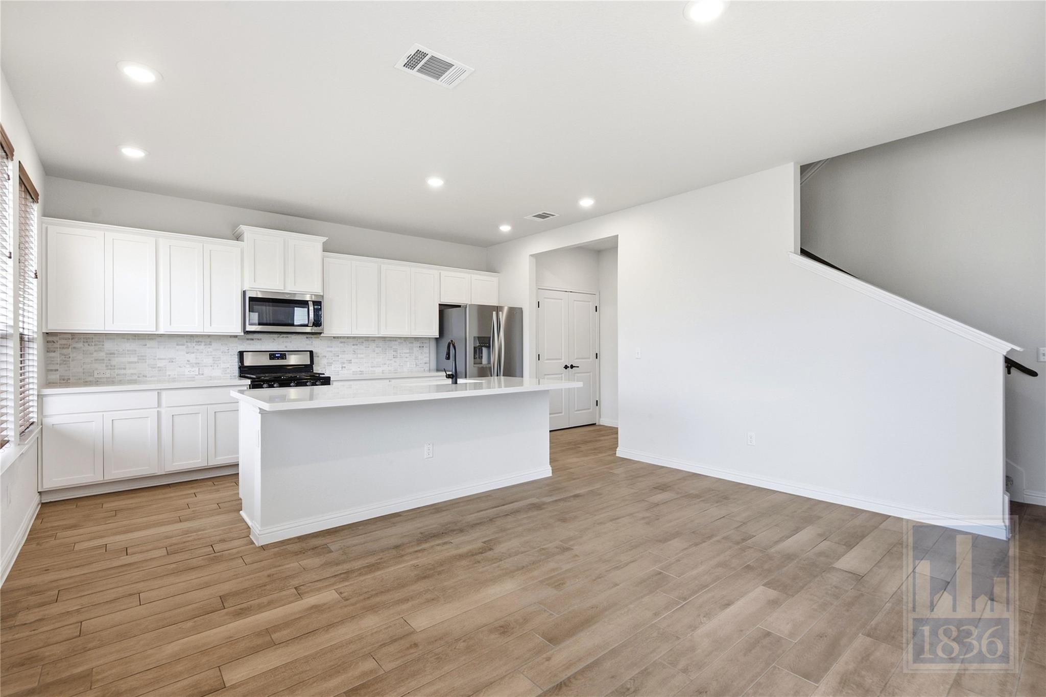 8309 Greyhawk Cv Property Photo 9